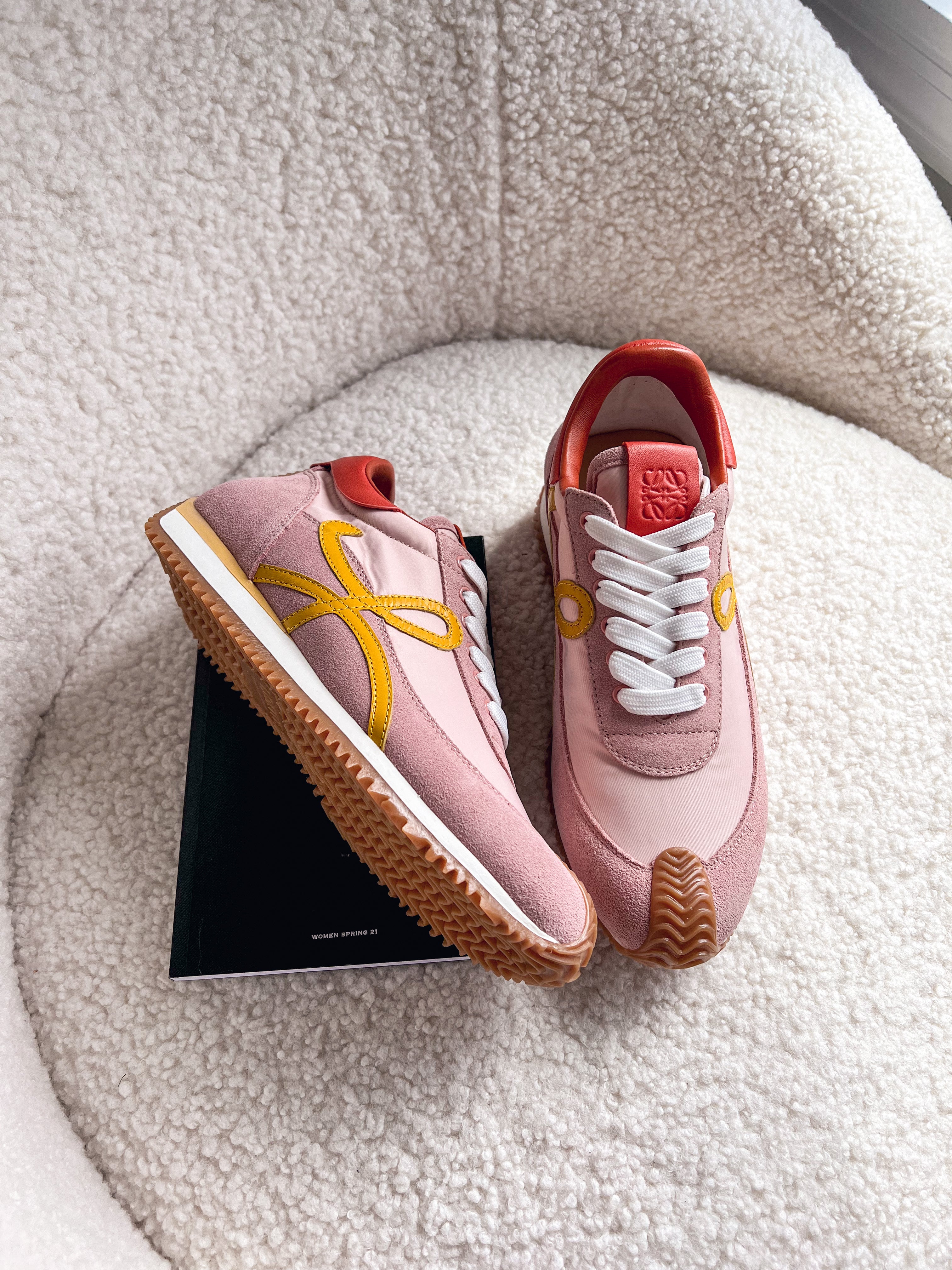 [TOP] LOEWE Flow Runner Sneakers - Pink