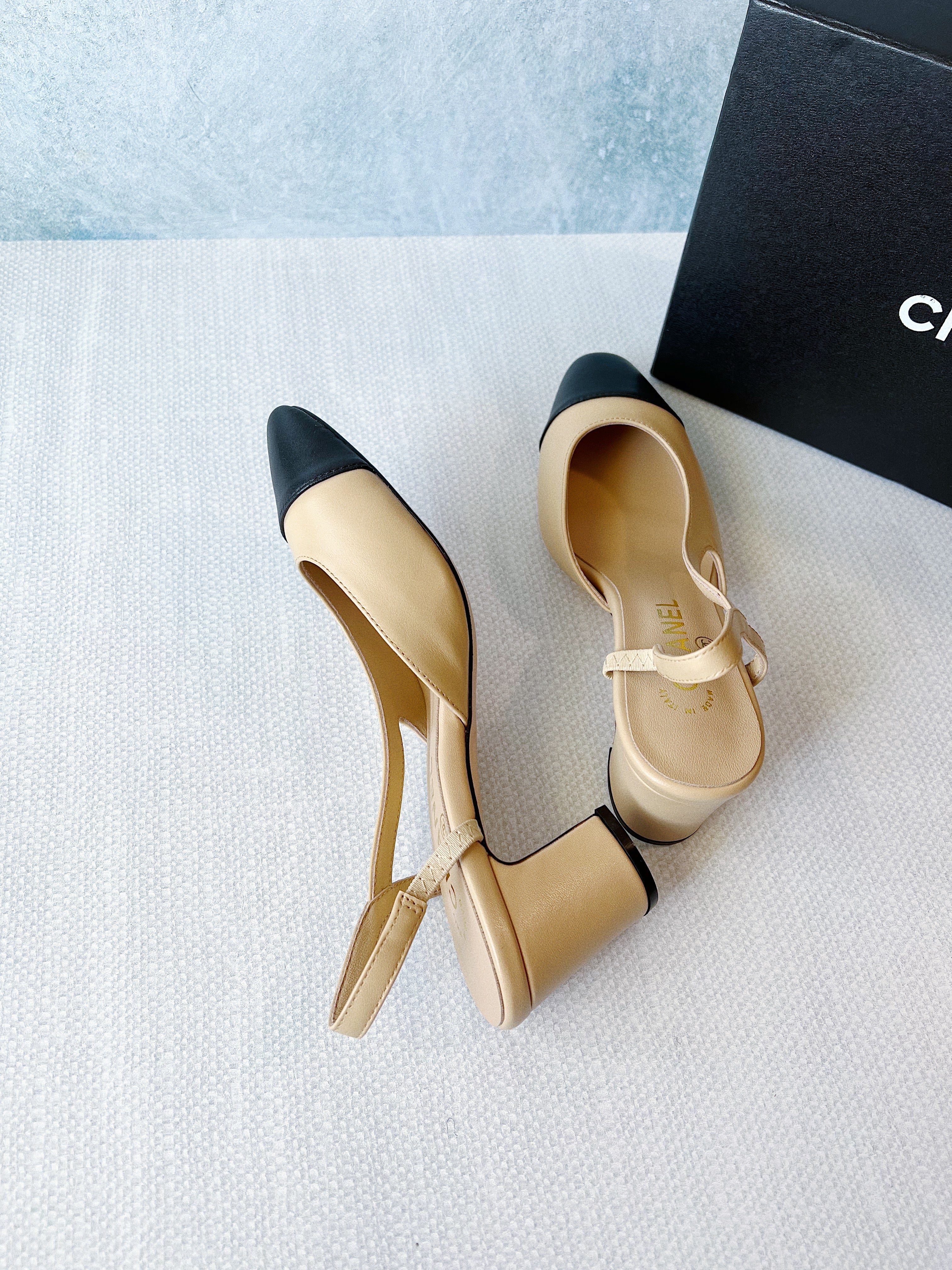 [TOP] CHANEL Pump Two Tone Sling Back - Beige and Black