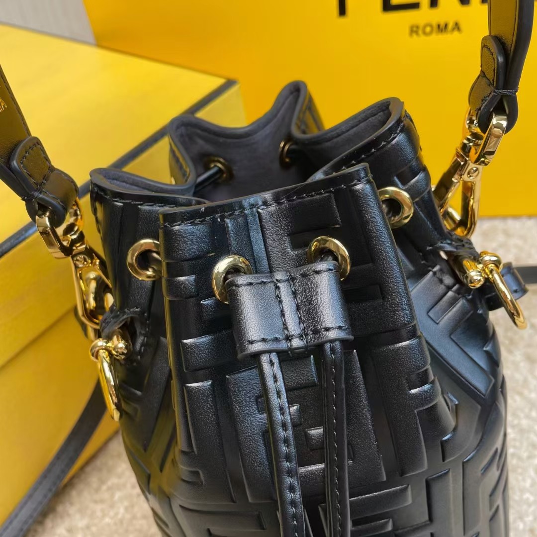 [TOP] FENDI Mon Tresor Bucket Bags - Black