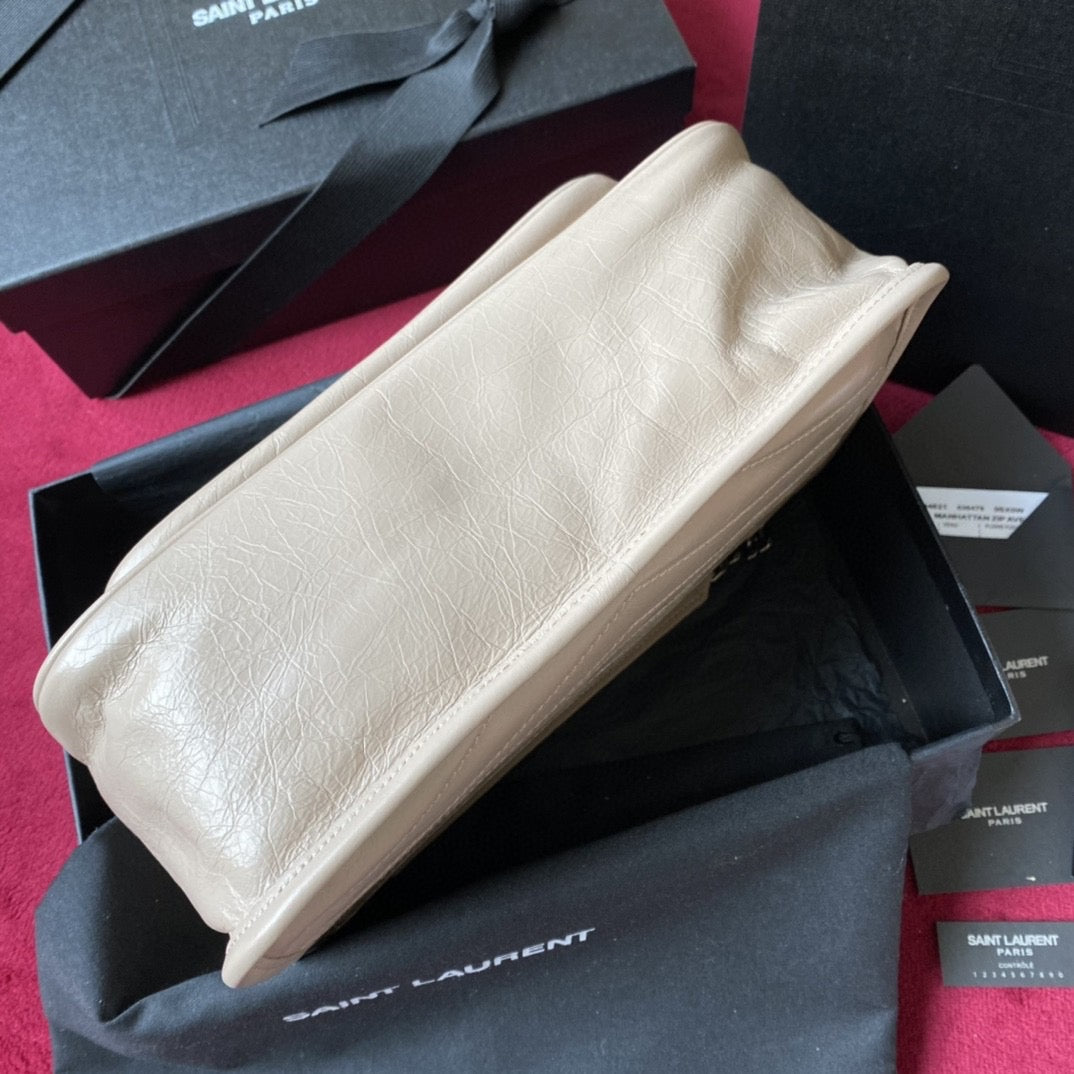 [Top] Yves Saint Laurent YSL Medium Niki Wrinkles Leather Bag 27cm - White
