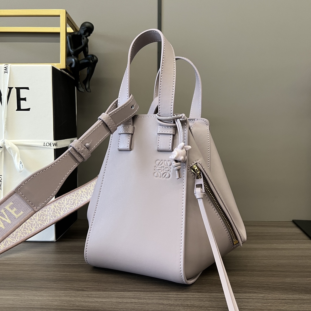 [TOP] LOEWE Calfskin Hammock Bag 19.5*14.4*20.8 cm - Purple