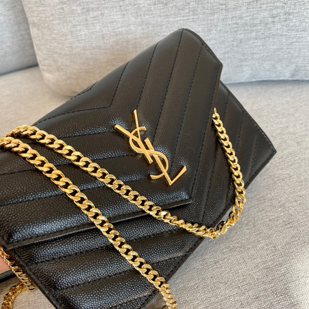 [TOP] Yves Saint Laurent YSL Envelope WOC Bag 19cm - Black