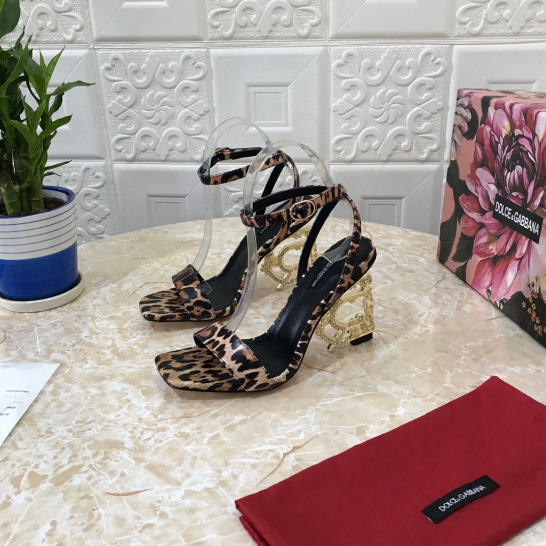 [TOP] Dolce & Gabbana D&G Crystal Logo Heels Pumps - 11 Colours