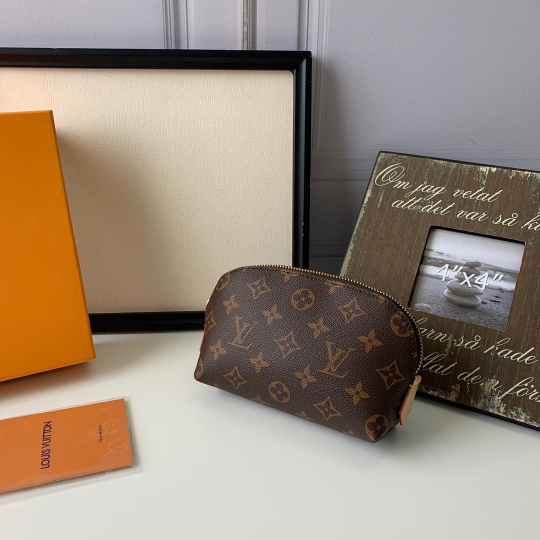 [TOP] Louis Vuitton LV Cosmetic Pouch 17*12*6cm-Brown