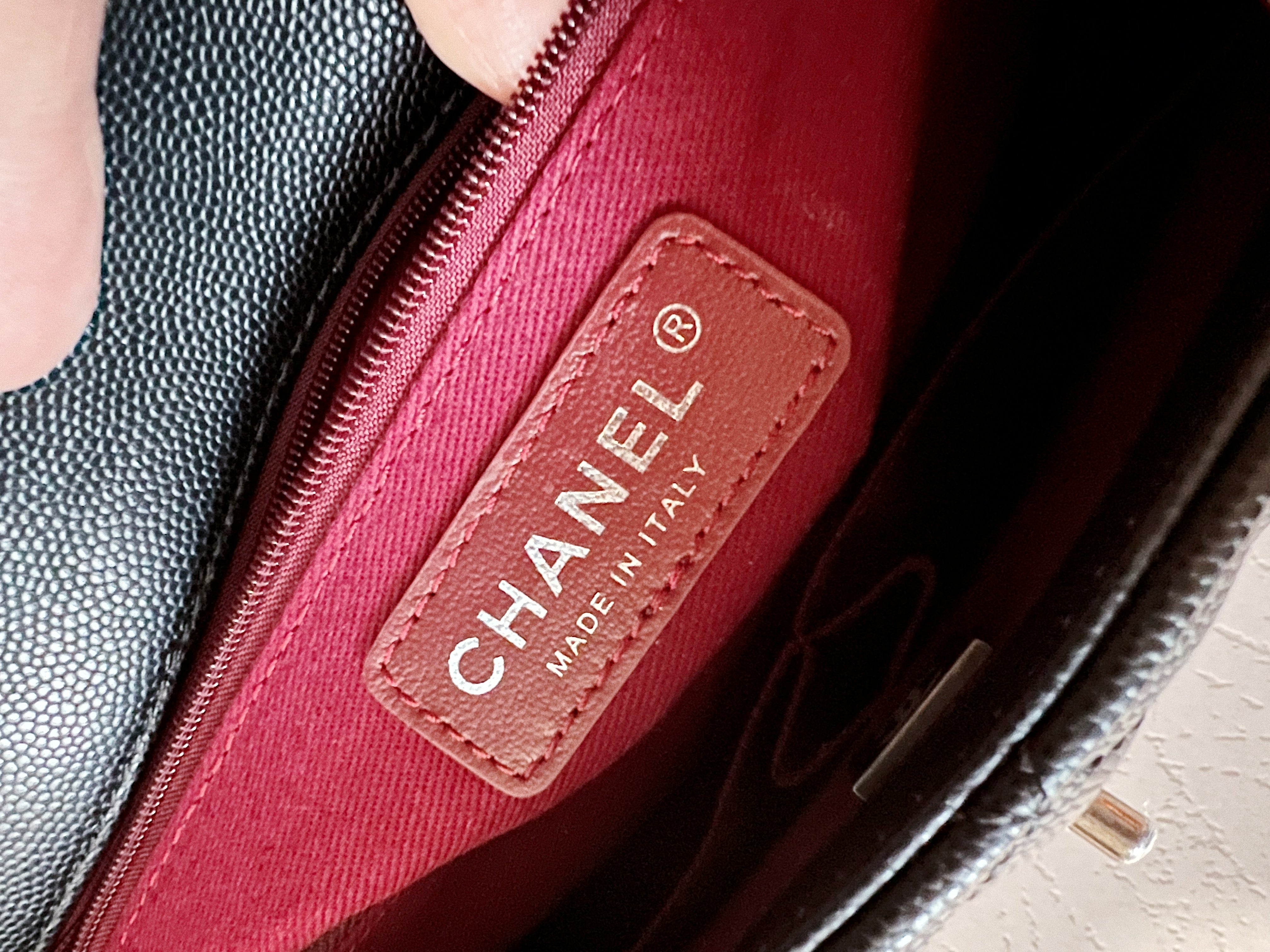 [TOP] CHANEL Coco Top Handle Caviar Bag 18x29X12CM - Black & SHW