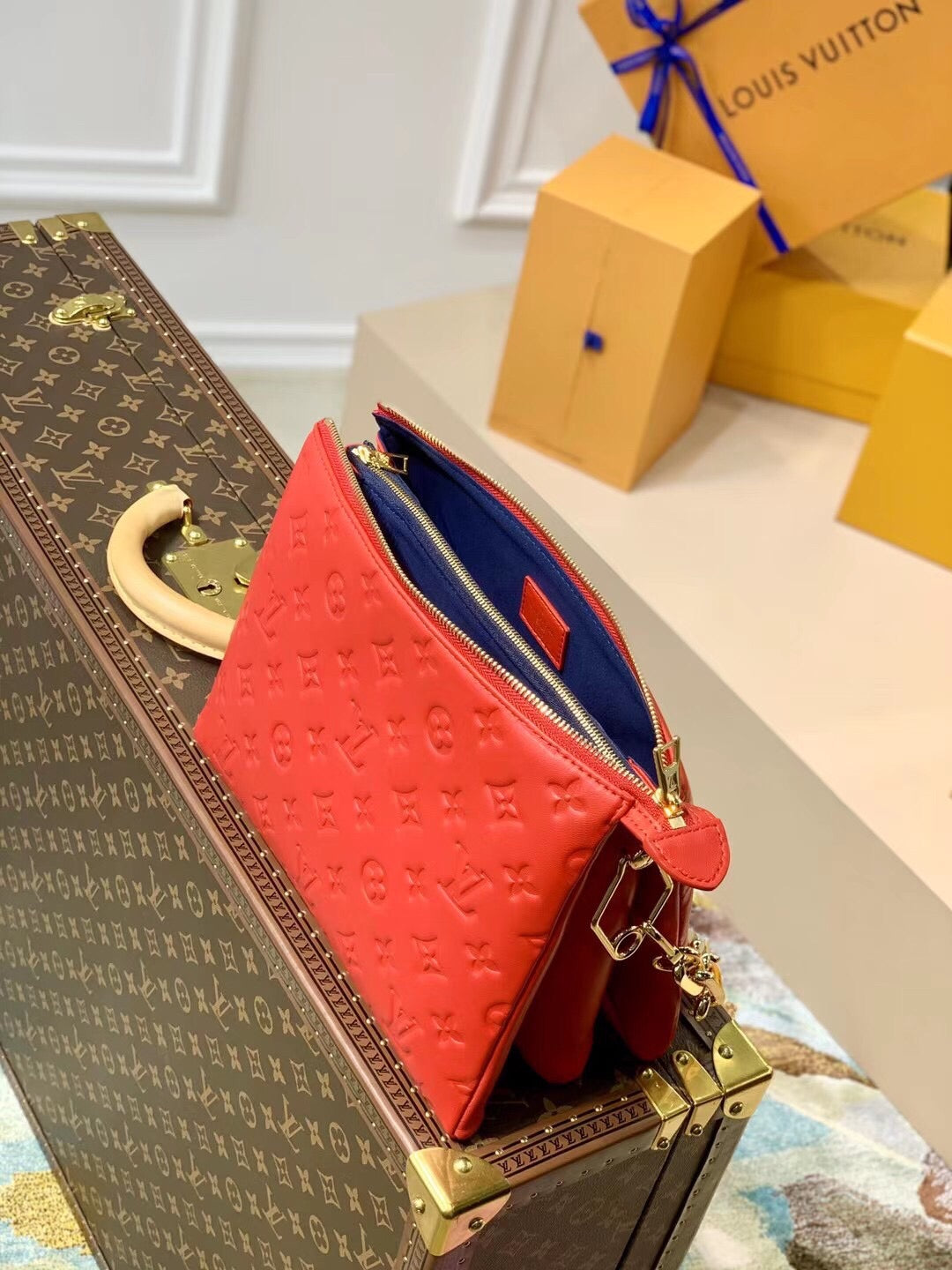 [TOP] Louis Vuitton LV Coussin PM Bag Lambskin - Red