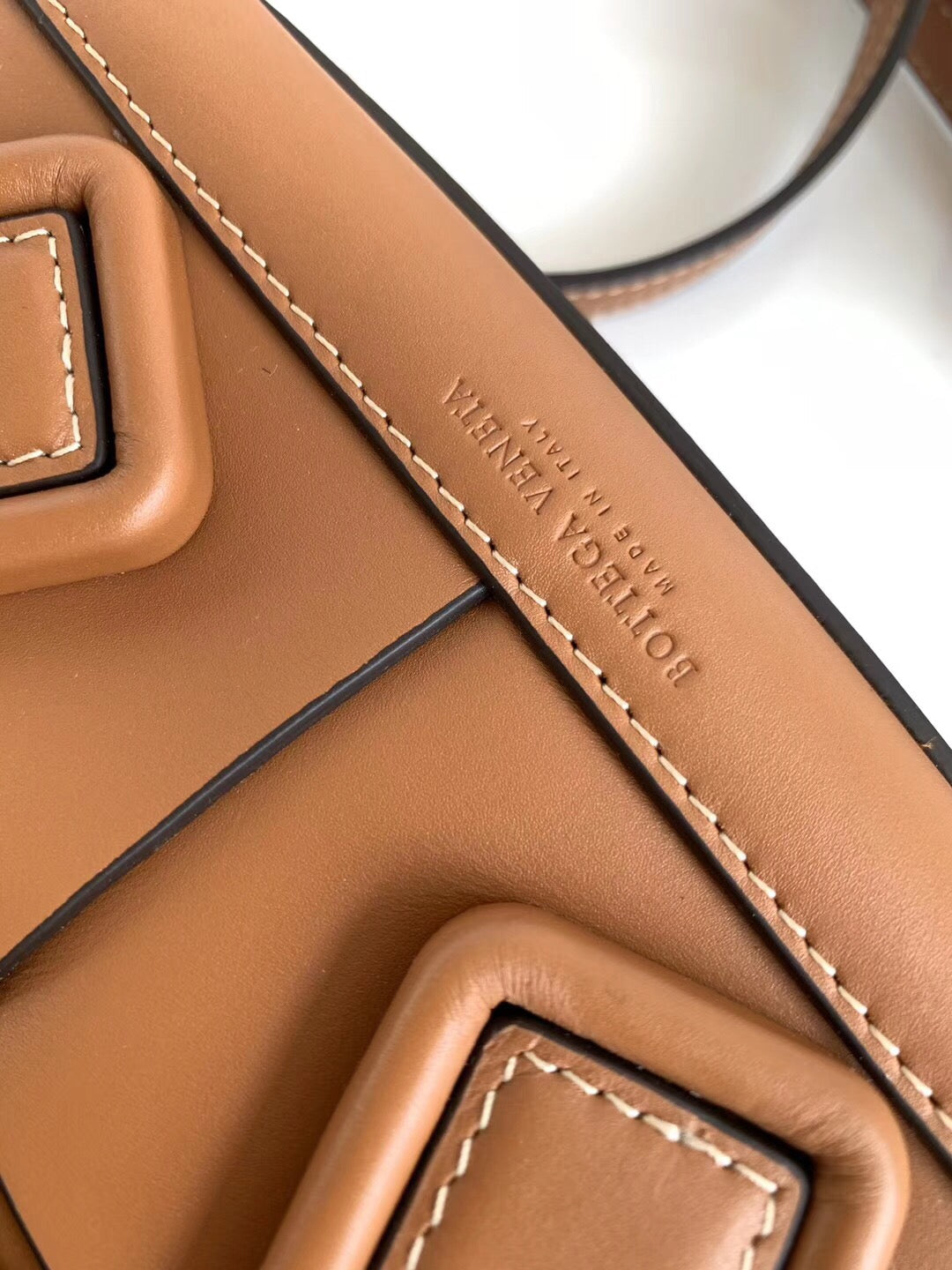 [TOP] Bottega Veneta BV Mini Arco 29 Leather Bag - Brown