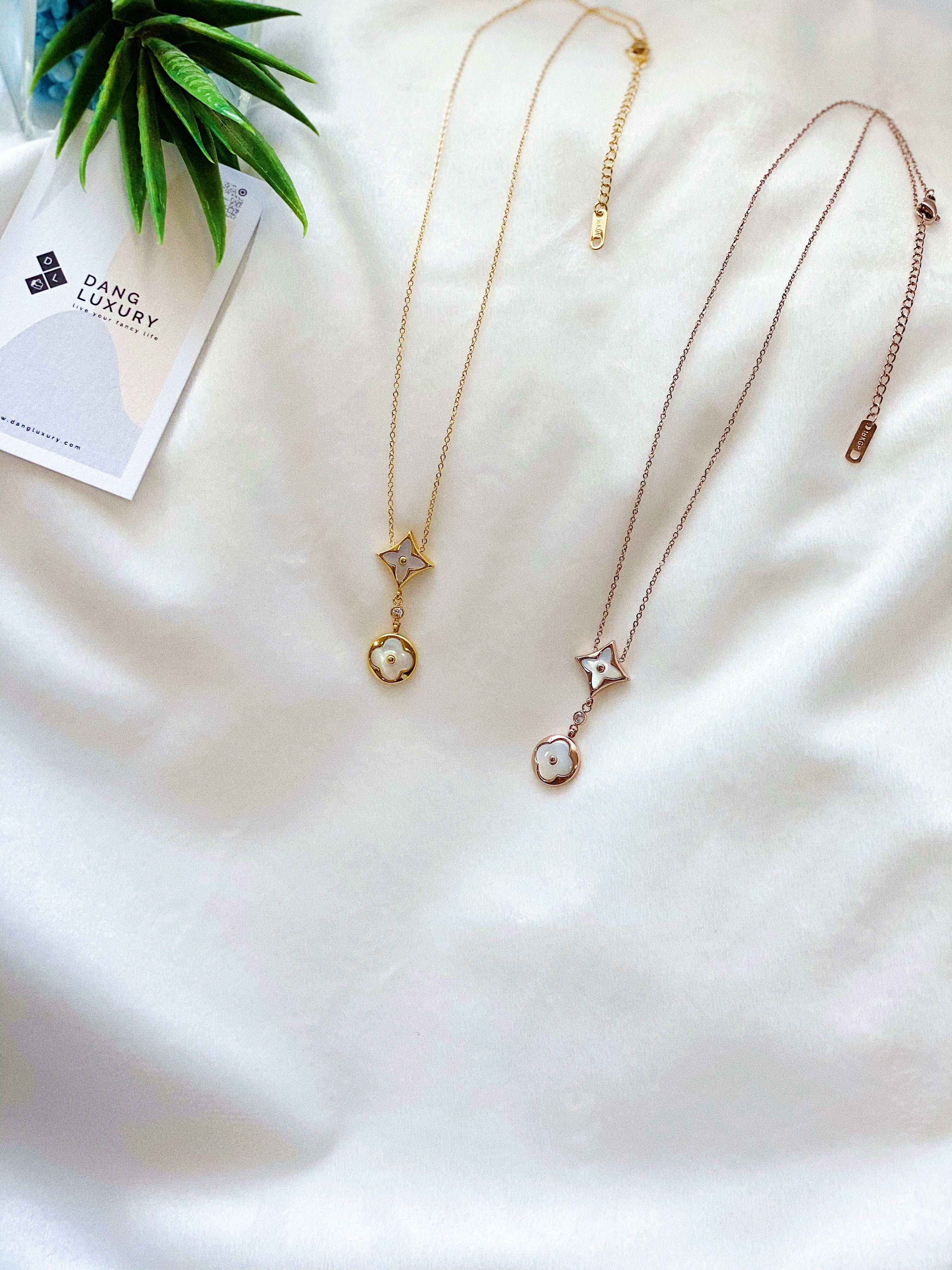 [TOP] Louis Vuitton Color Blossom Necklace-2 Colors