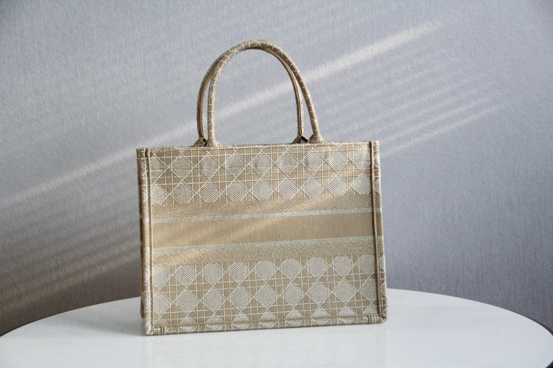 [TOP] Christian Dior Book Tote Bag Medium  36.5x28x17.5cm - Beige/Ivory