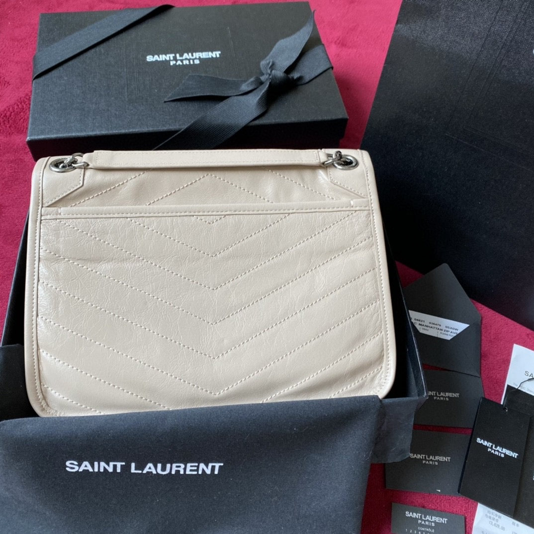 [Top] Yves Saint Laurent YSL Medium Niki Wrinkles Leather Bag 27cm - White