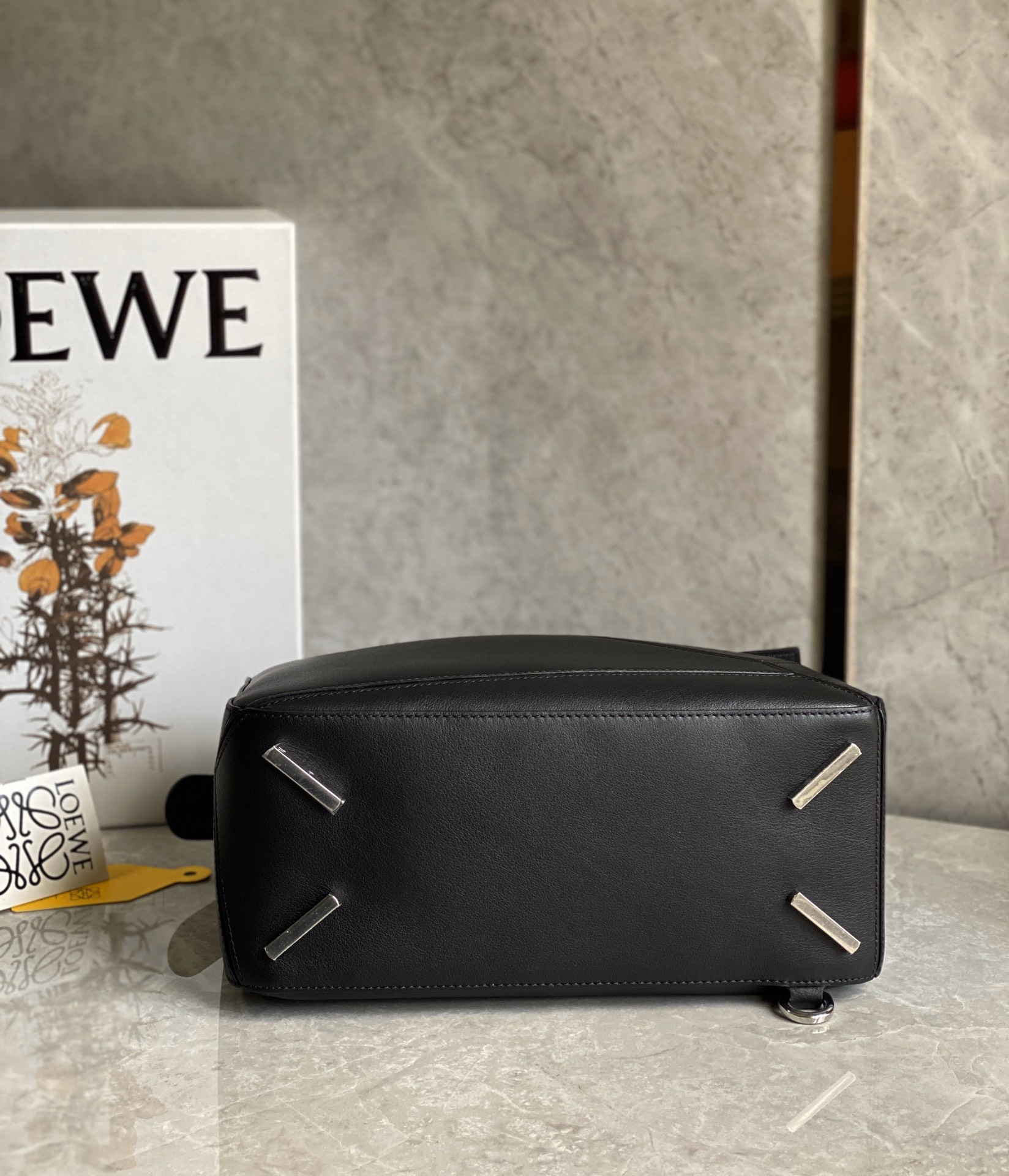 [TOP] LOEWE Puzzle Bag 24*10*14cm/30*12*19cm - Black