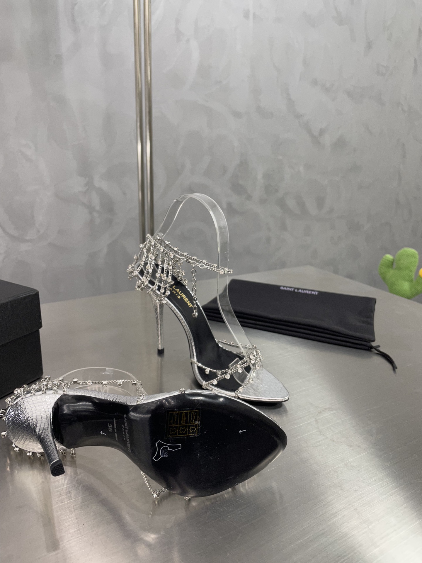 [TOP] Yves Saint Laurent YSL Chain High Heels - SHW - 2 Color