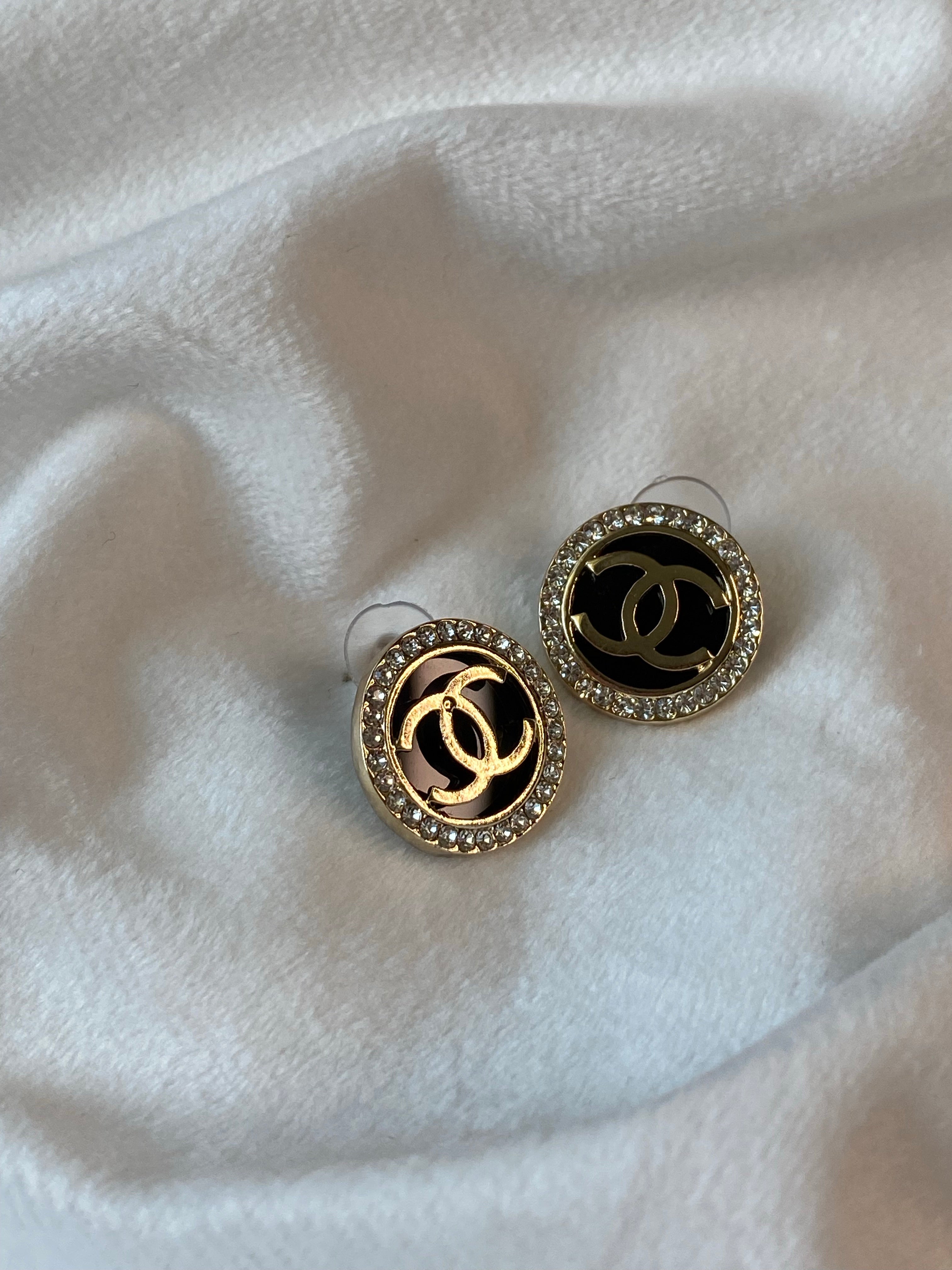 [TOP] CHANEL Round Stones Black Earrings