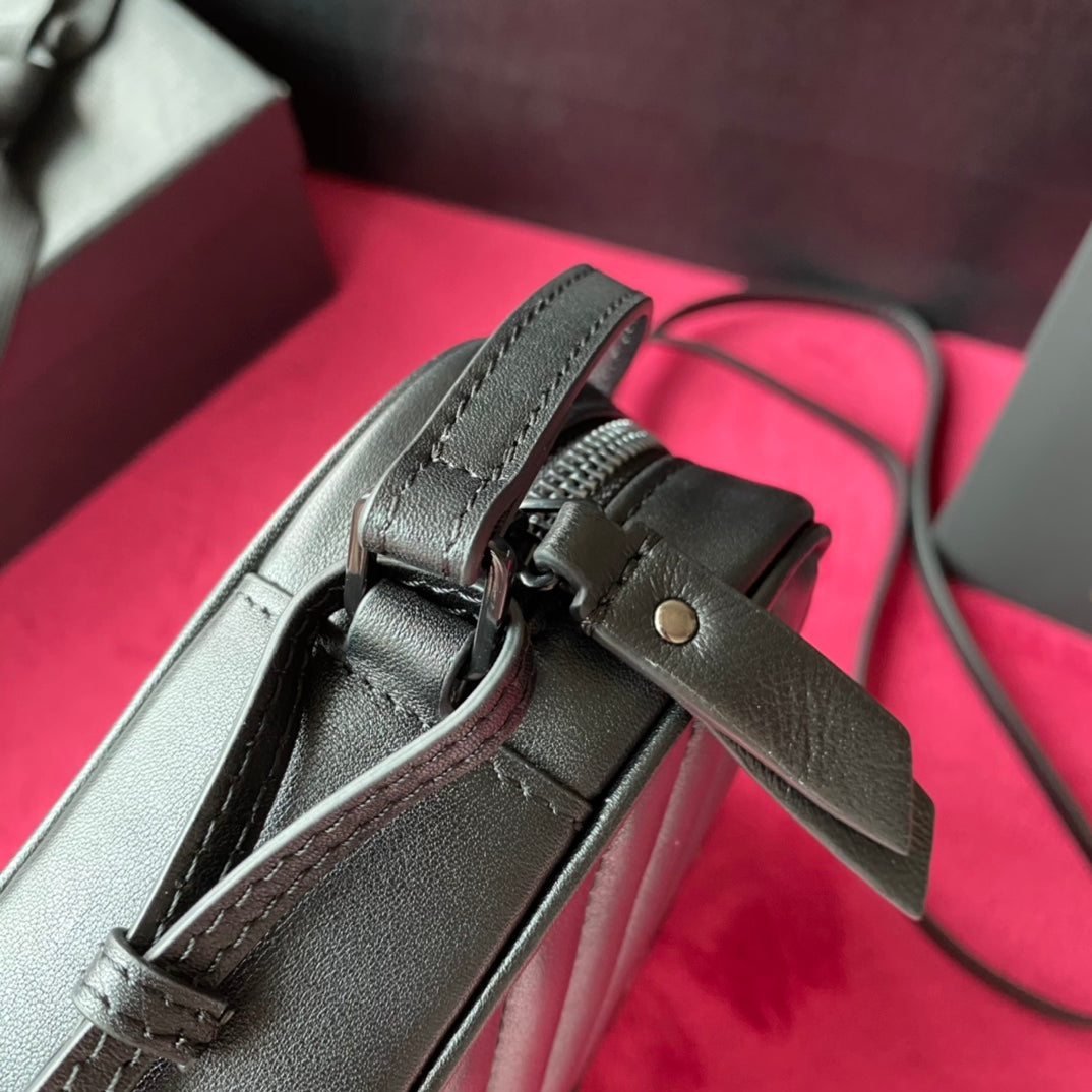 [TOP] Yves Saint Laurent YSL LouLou Camera Bag - Black on Black