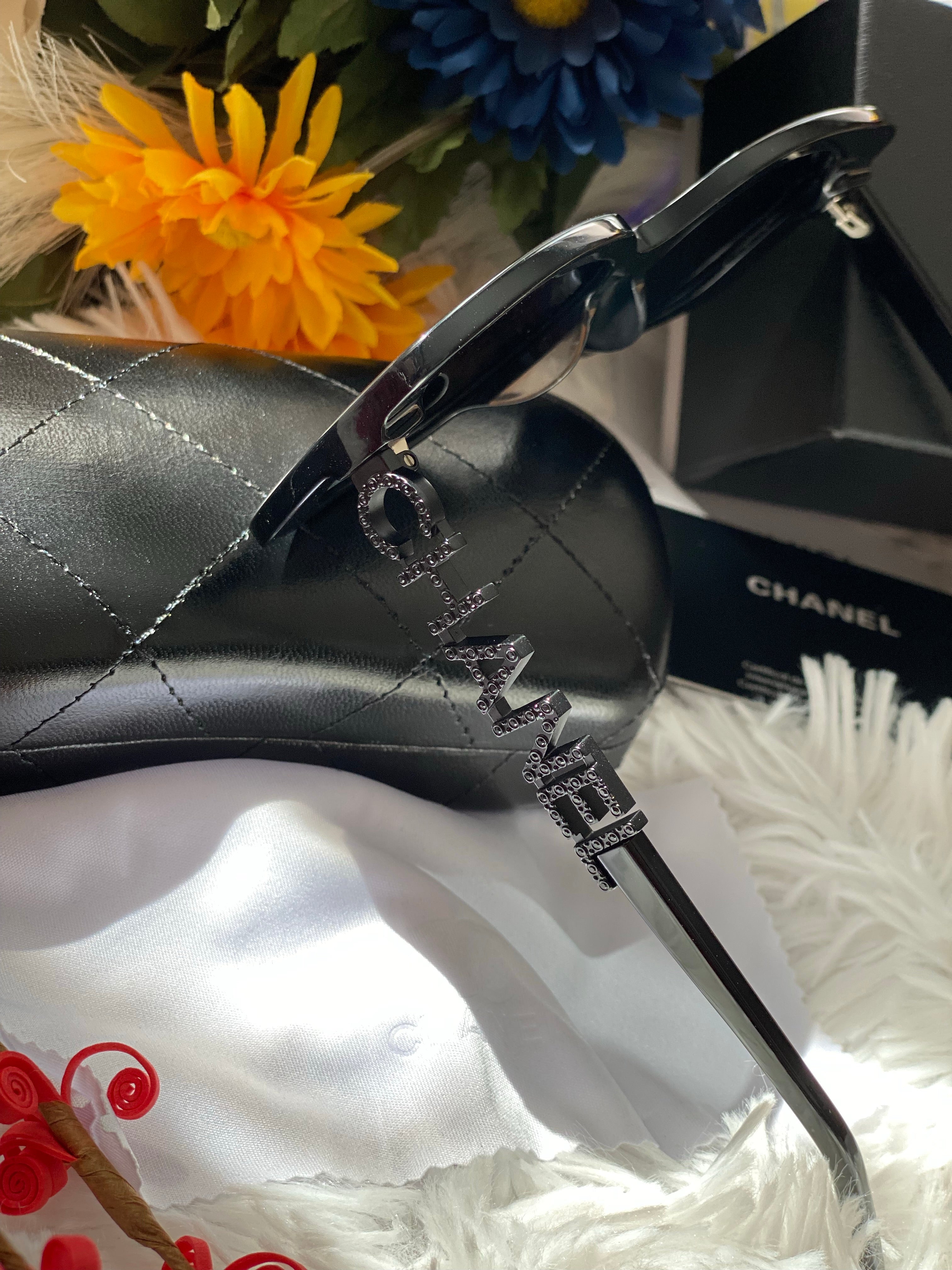 [TOP] CHANEL Acetate Strass Square Sunglasses - Black