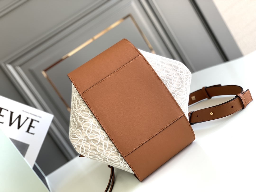 [TOP] LOEWE Calfskin Anagram Hammock Bag 29*14*26cm - Brown