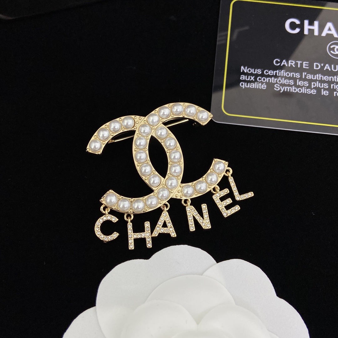 [TOP] CHANEL Brooch Collections