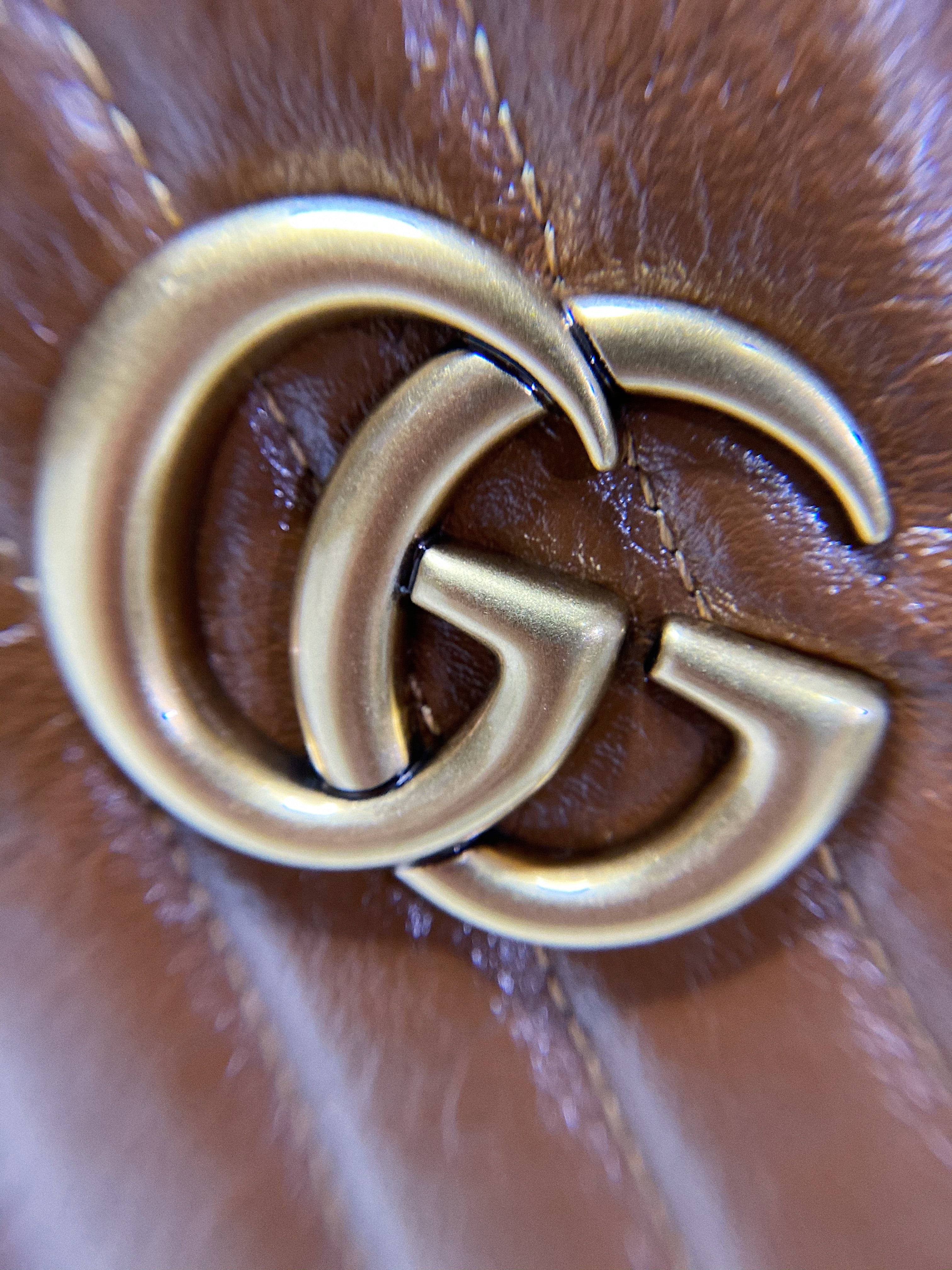 [TOP] GUCCI GG Marmont Bag Matelassé Small 26*15*7 - Camel