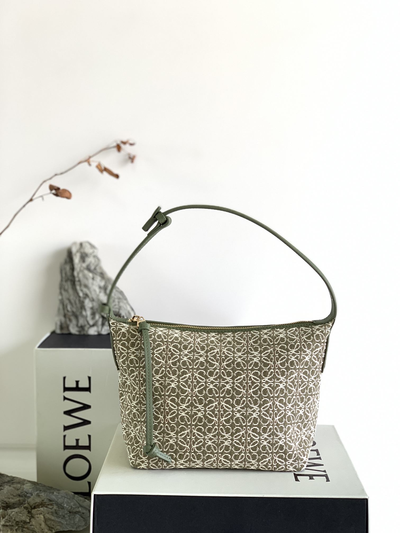 [TOP] LOEWE Mini Cubi Bag Anagram 21*17*12.5cm - Green