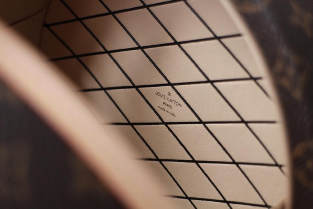 [TOP] Louis Vuitton LV £L*V Monogram Petit Boite Chapeau 17.5x16.5x7.5cm- Cream Leather