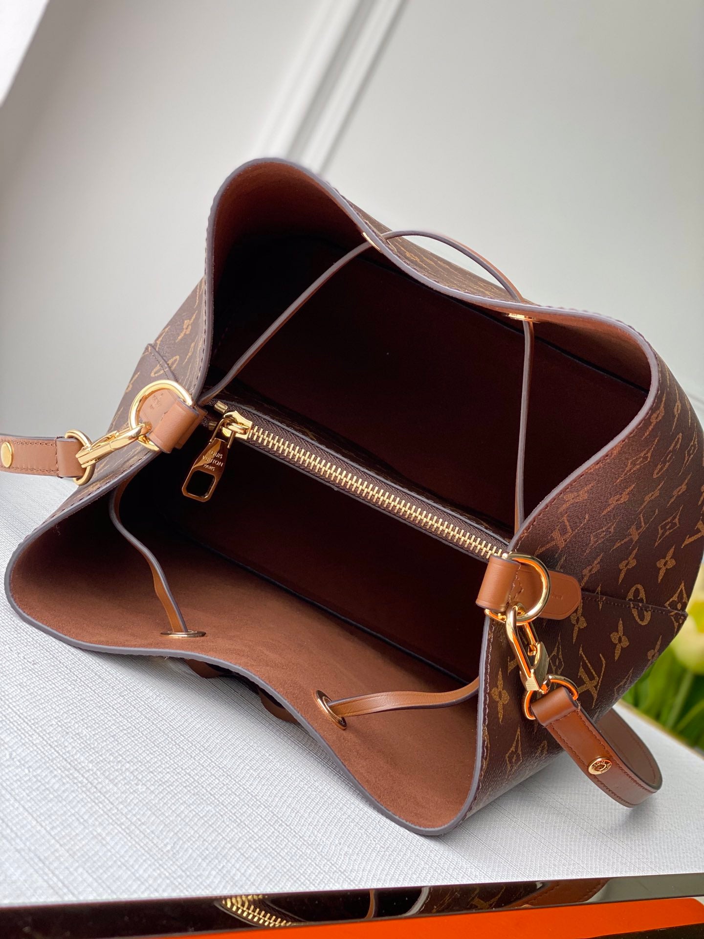 [TOP] Louis Vuitton LV Noe Monogram HandBag 26*26*17.5cm - Brown