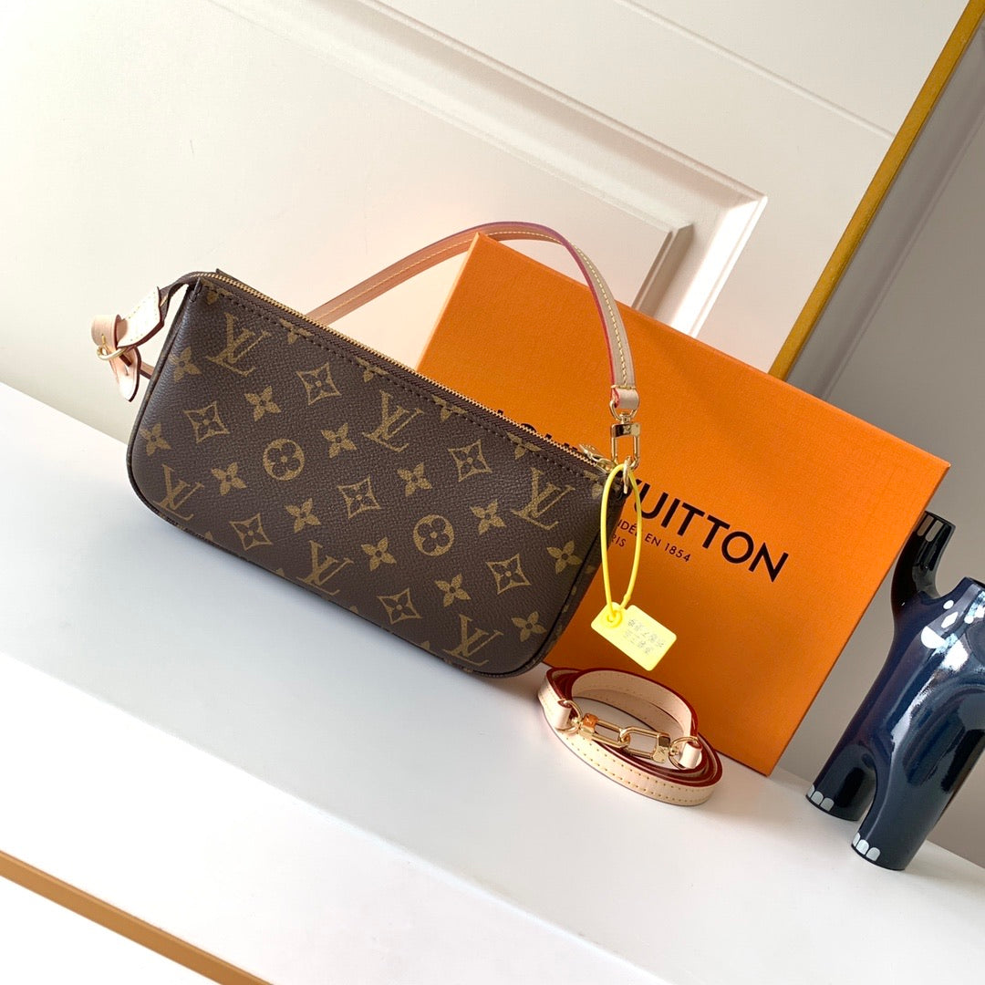 [TOP] Louis Vuitton LV LV Monogram Pochette Accessories 23.5x13.5x4cm-Brown