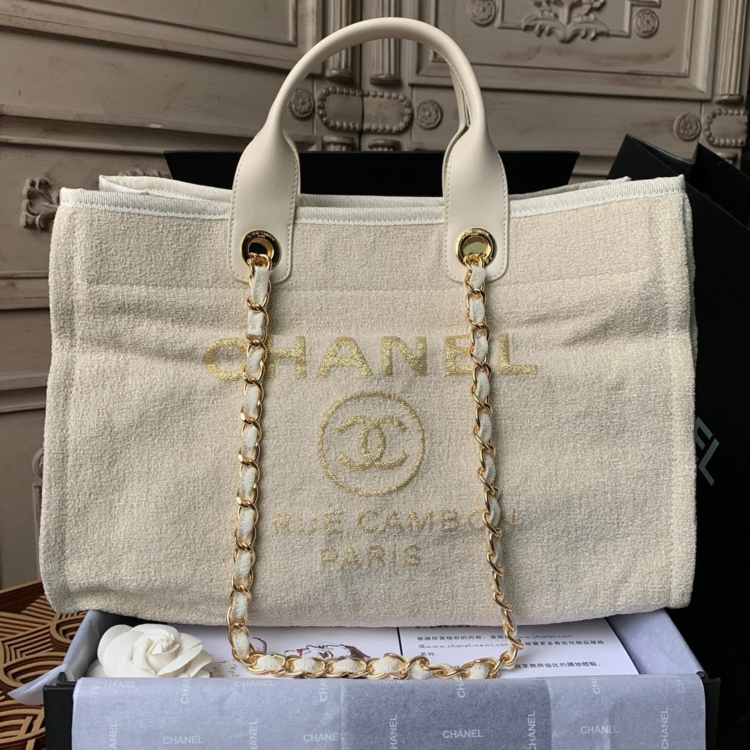 [TOP] CHANEL Deauville Tote Shopping Bag - White and Golden Threading
