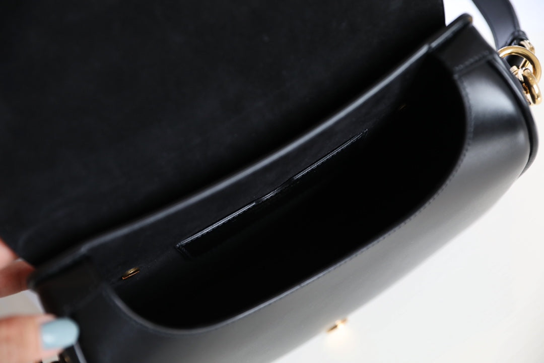 [TOP] Christian Dior Bobby Bag Calfskin Medium - Black