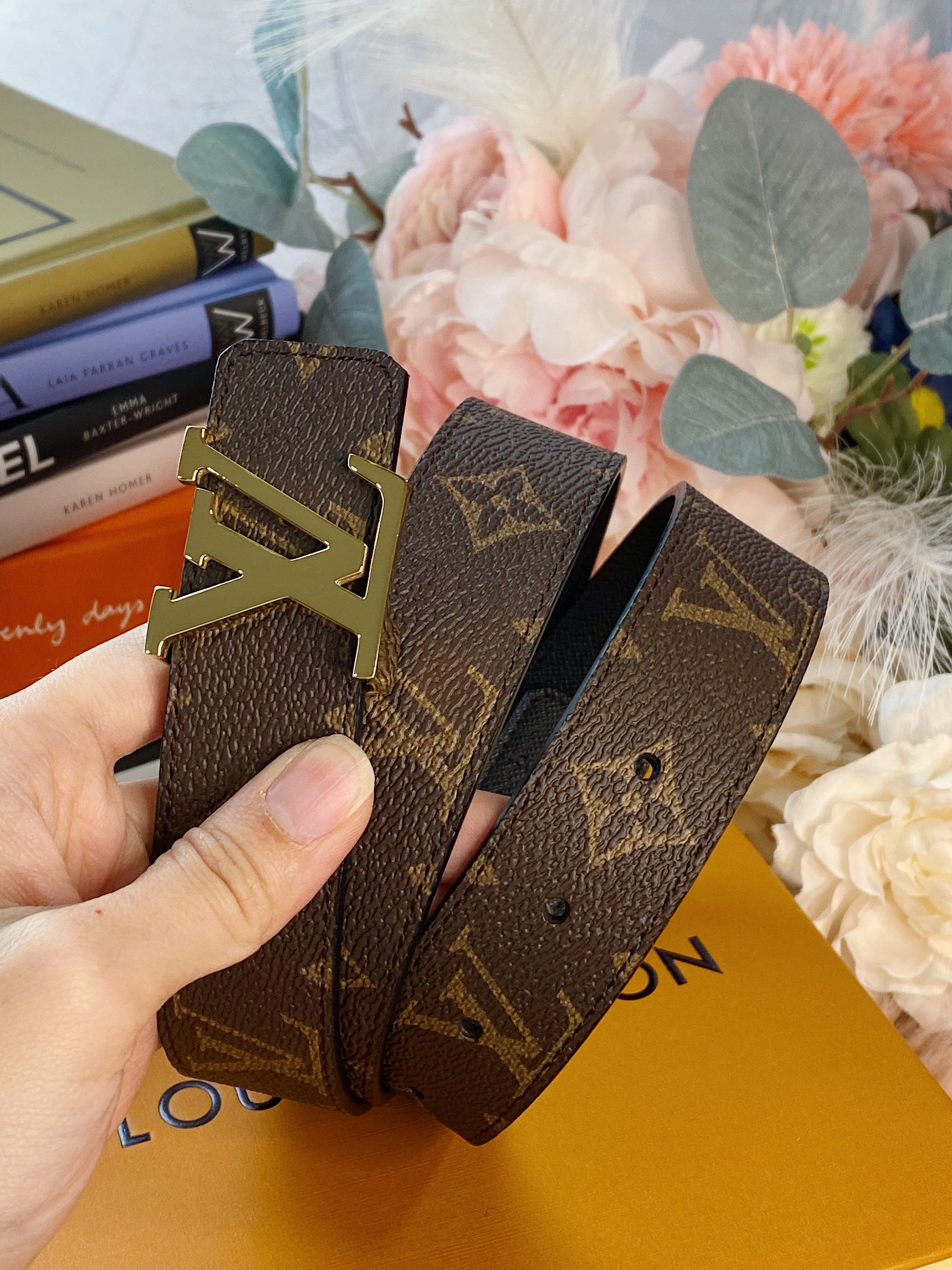 [TOP] Louis Vuitton LV LV Monogram Reversible Thin Belt Metal Logo - Gold