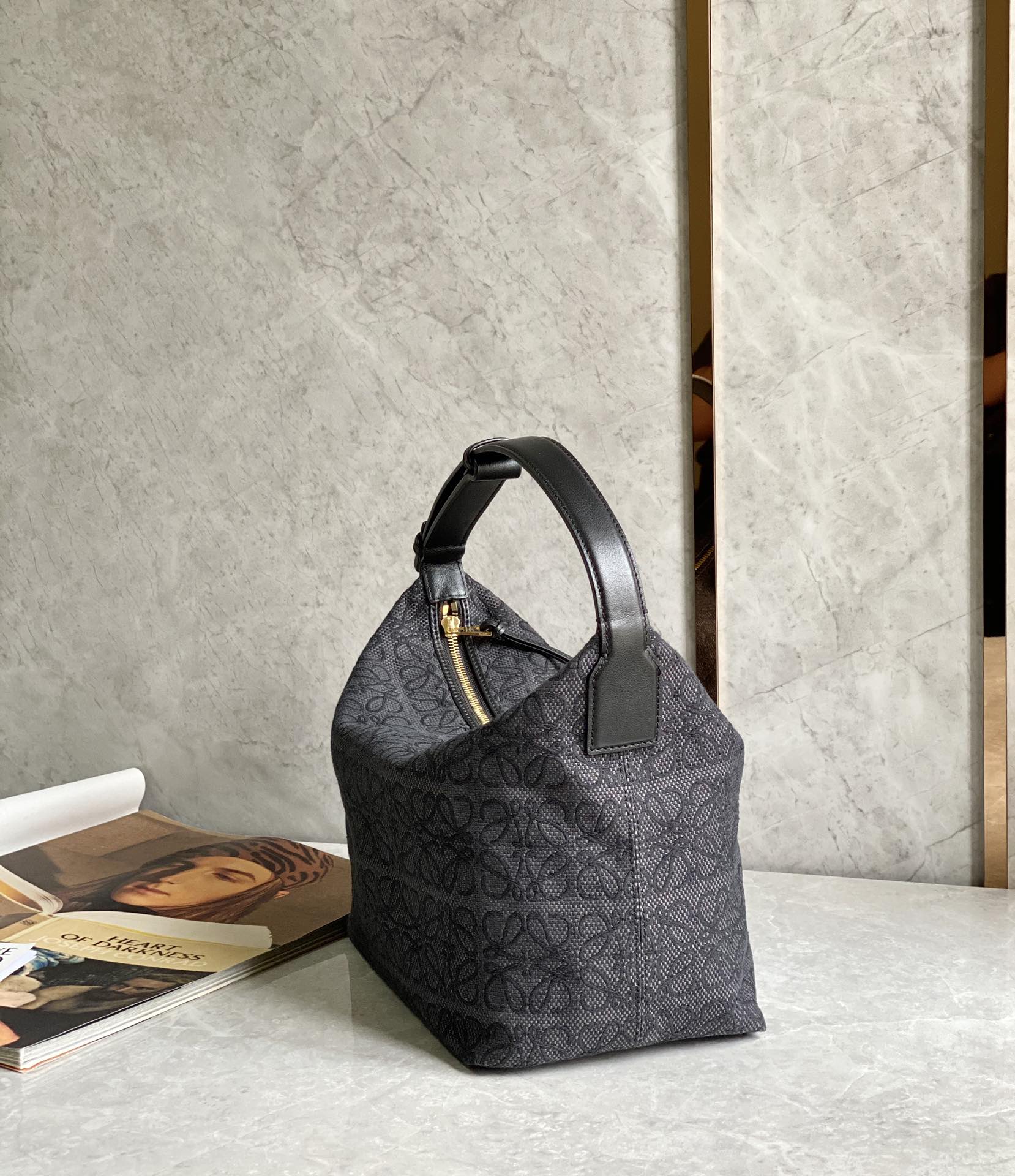 [TOP] LOEWE Cubi Bag Anagram 21*12*17cm/25*21*16.5cm - Black