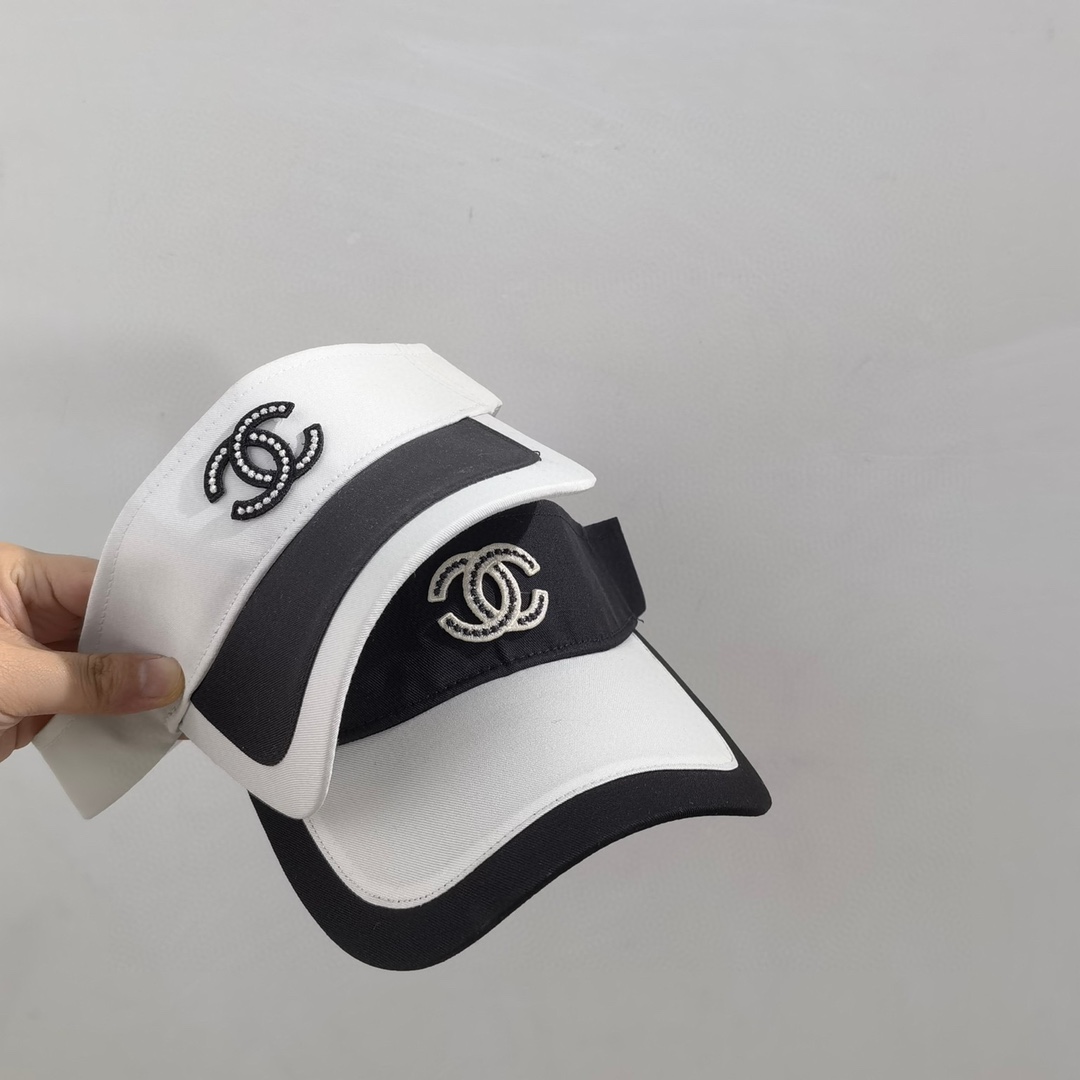 [TOP] CHANEL Sun Cap - Black / White