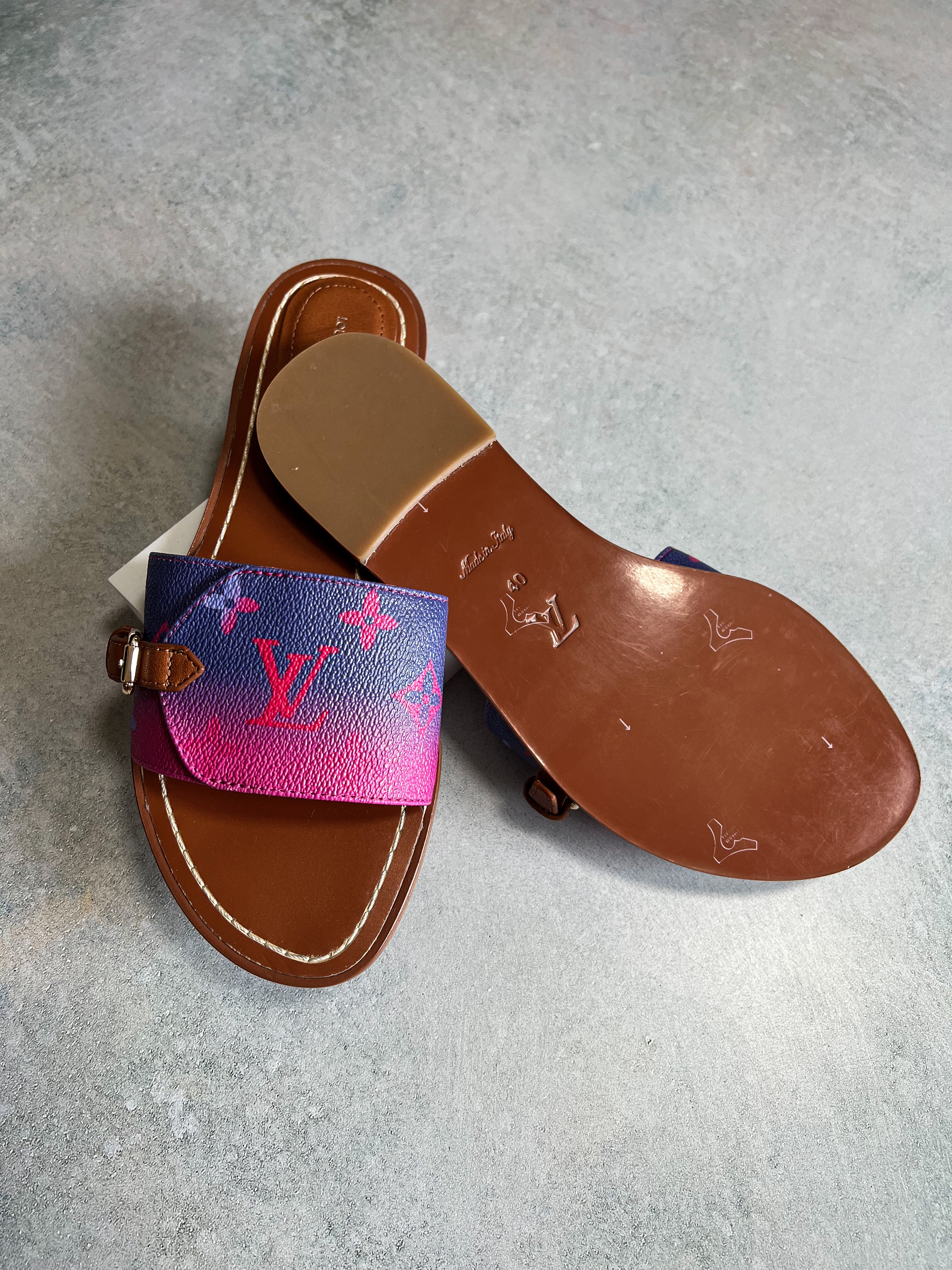 [TOP] Louis Vuitton LV L*V Lock It Mules - Fuchsia