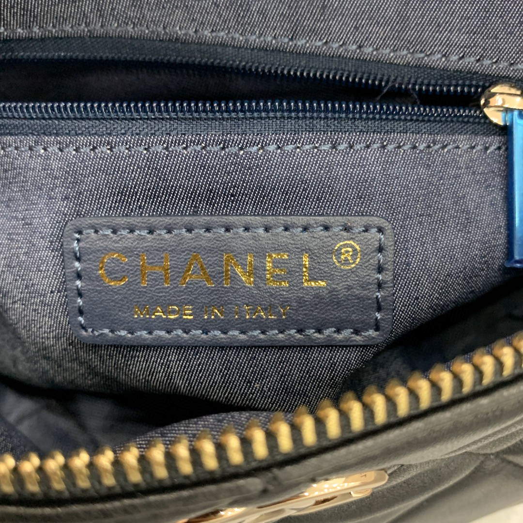 [TOP] CHANEL Belt Bag Big Chain- Black & GHW