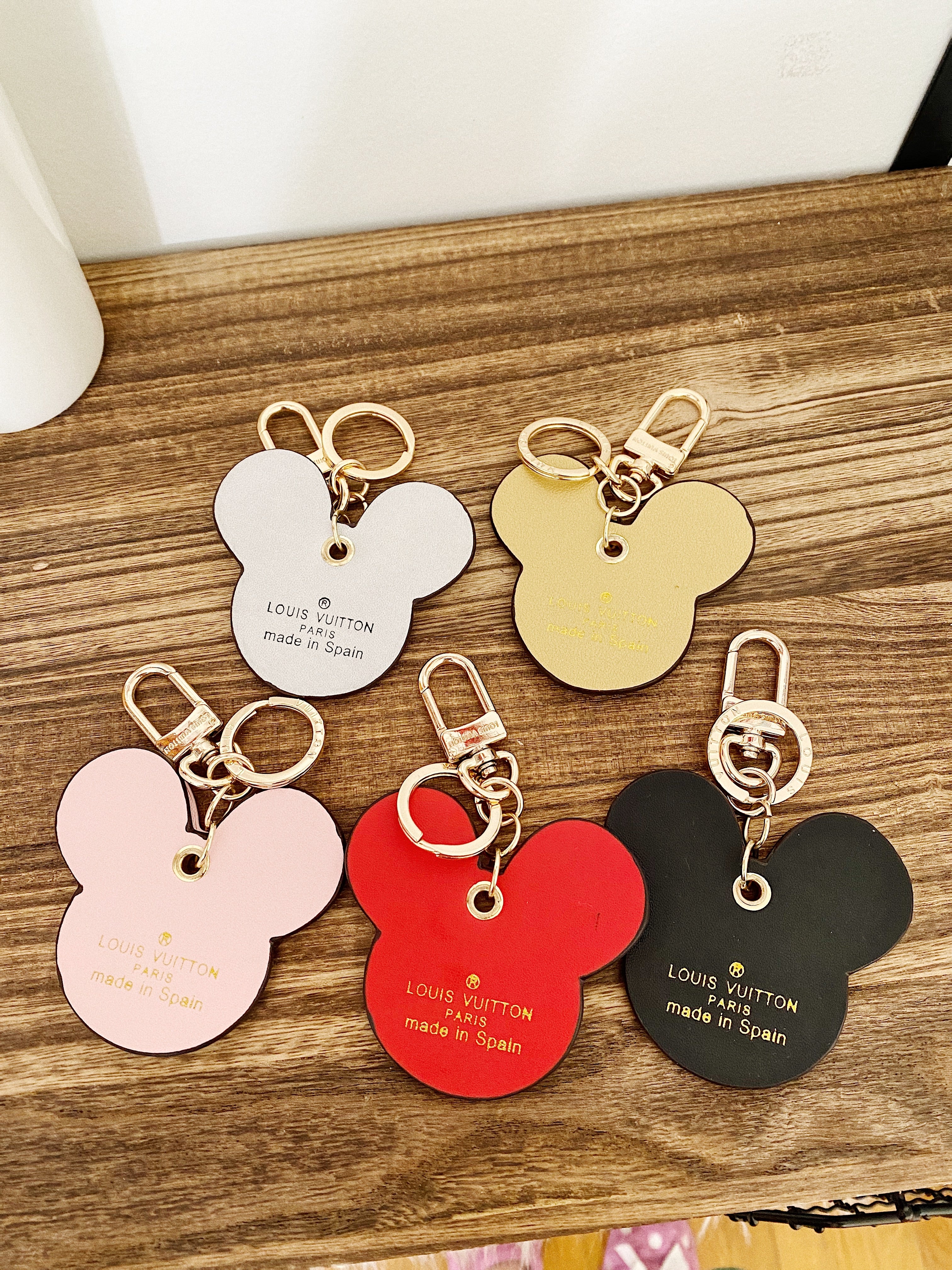 [TOP] Louis Vuitton LV LV Mickey Mouse Key Holder