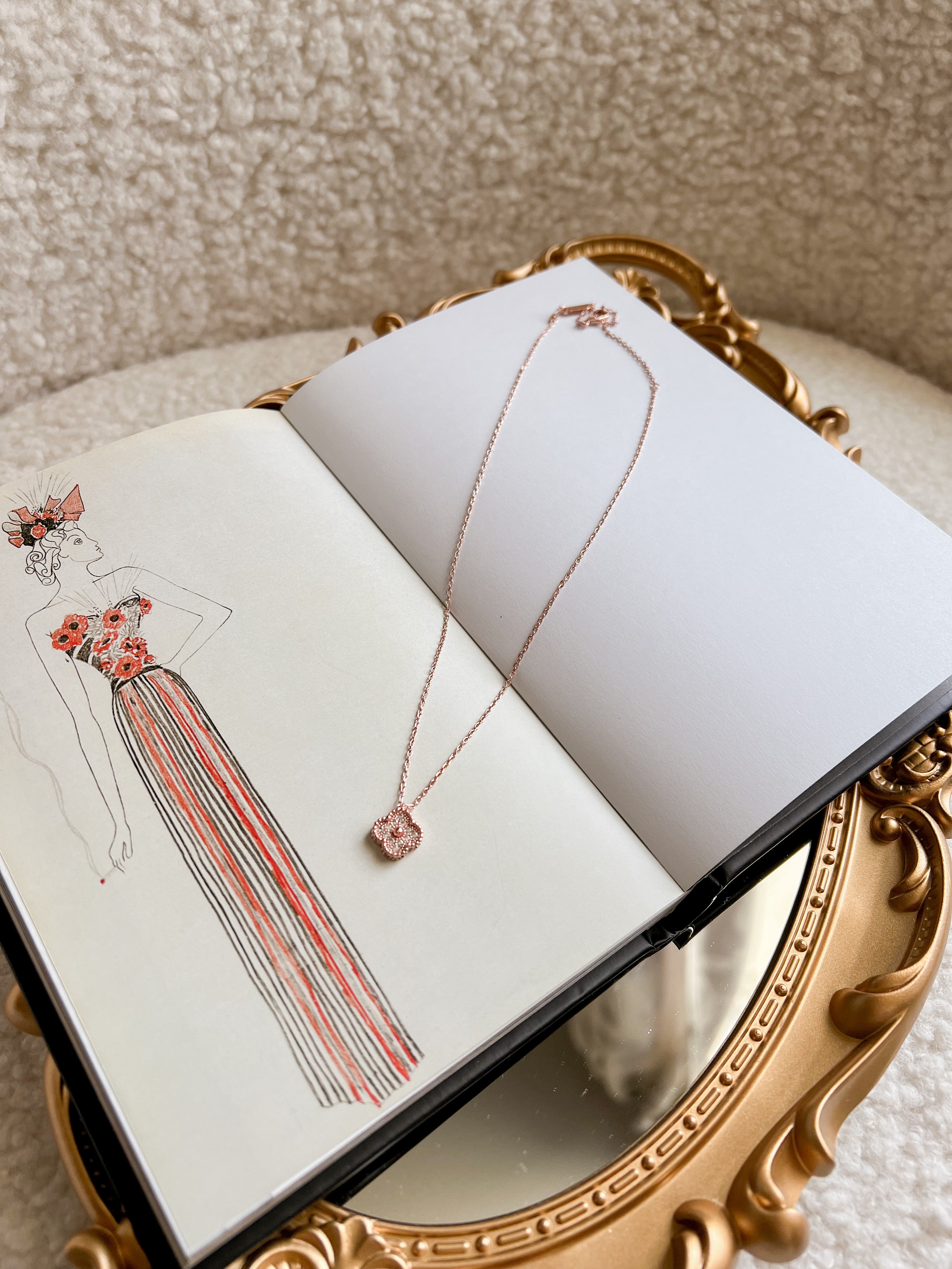 [TOP] Van Cleef & Arpels VCA Single Motif Stones Necklace - Rose Gold