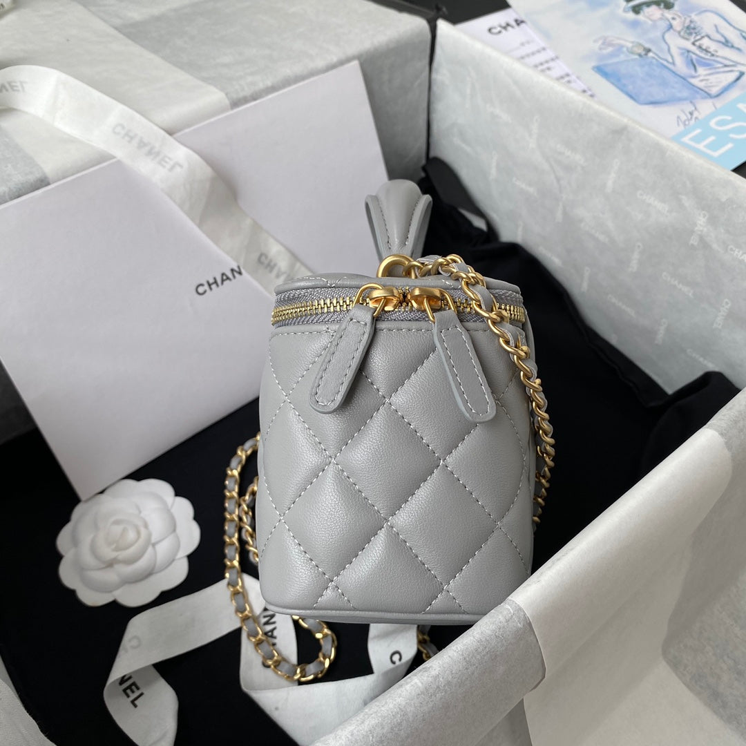 [TOP] CHANEL Vanity Case Top Handle SS21 - Grey