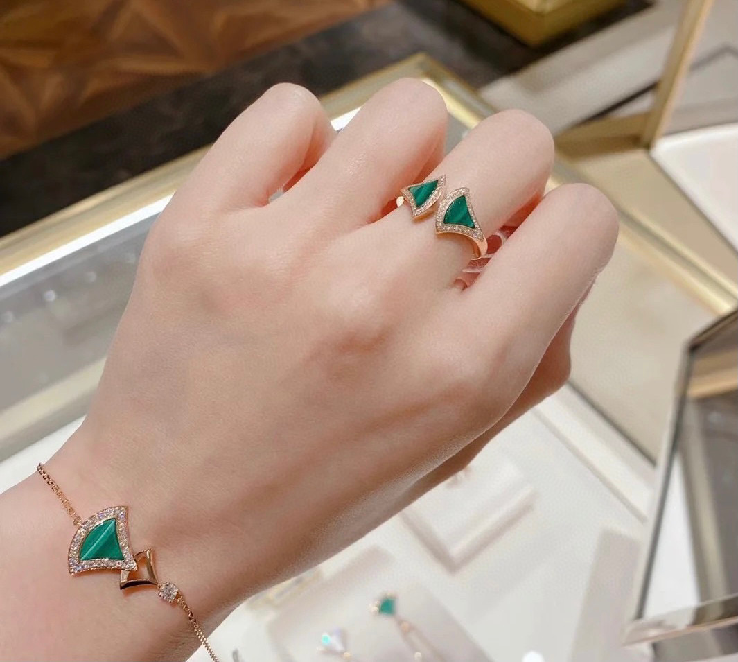 [TOP] BVLGARI Divas' Dream Ring - Green/White