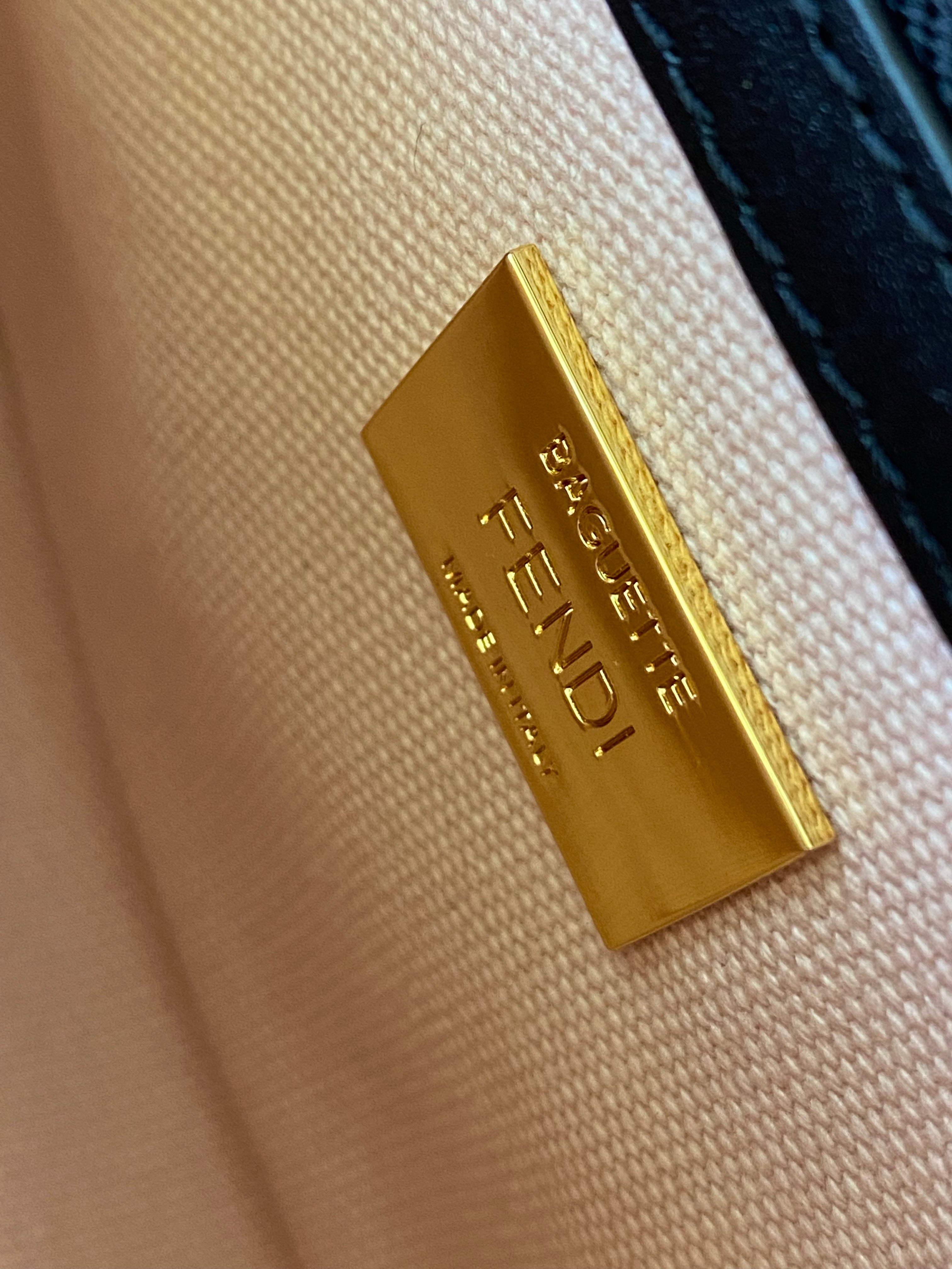 [TOP] FENDI FENDI Baguette Canvas Bag - Pink