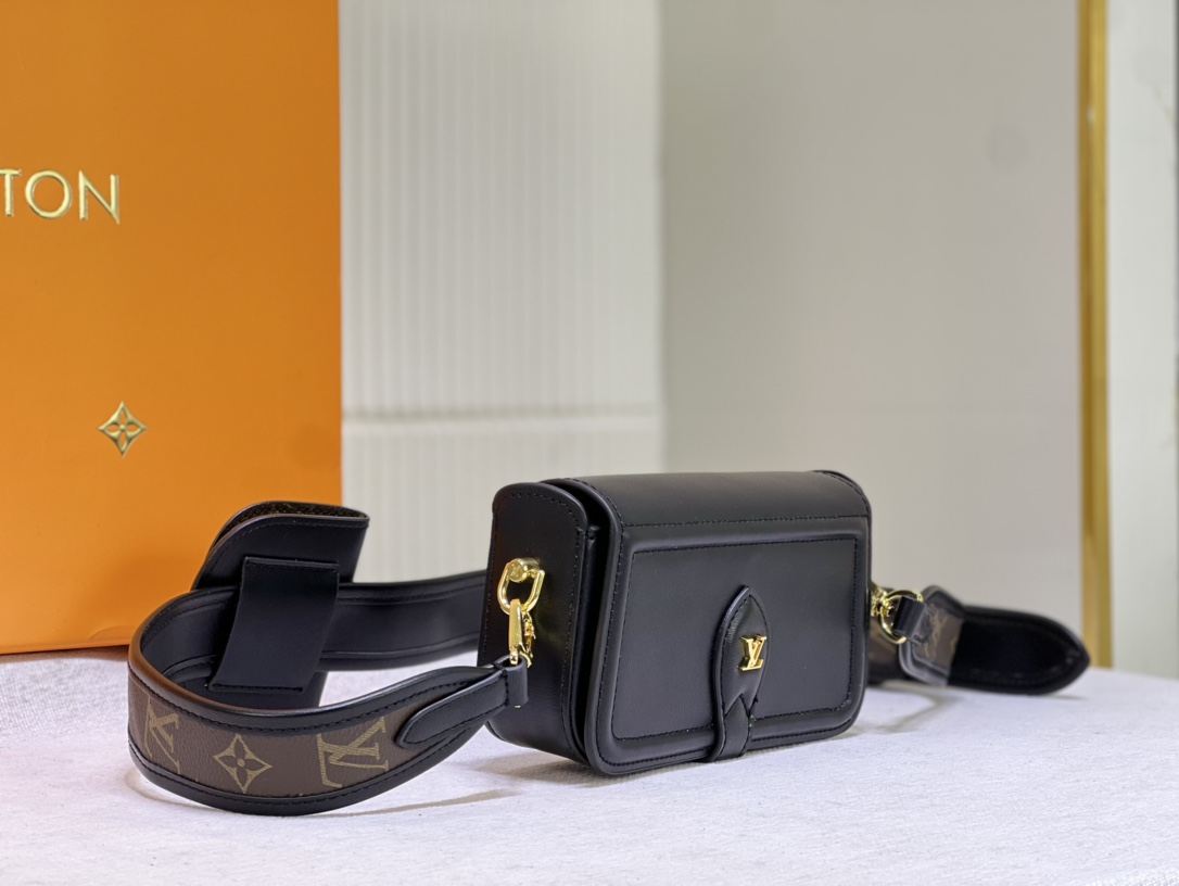 [TOP] Louis Vuitton LV Officier handbag with cowhide and Monogram canvas 17x10x4.5CM