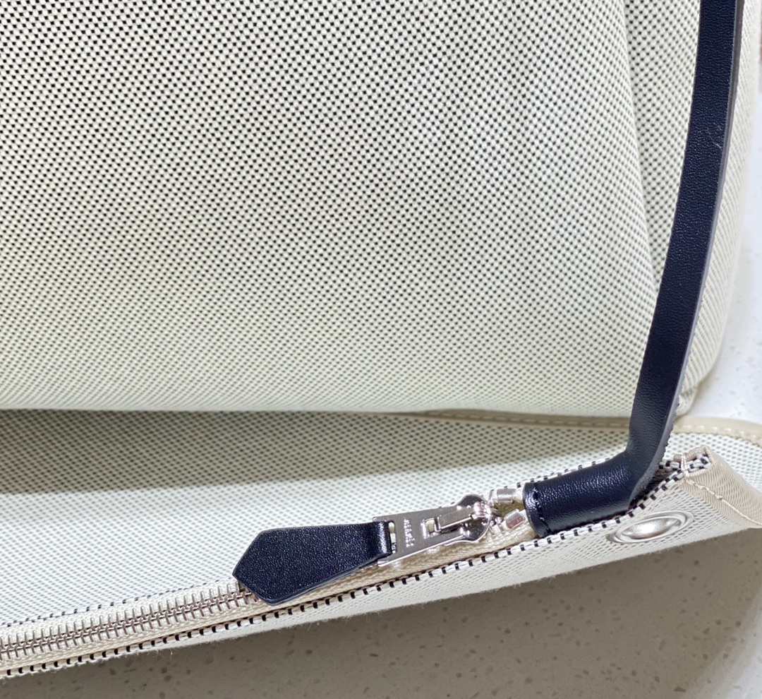 [TOP] HERMES Herbag Zip Canvas Handbag 31cm - 2 Color