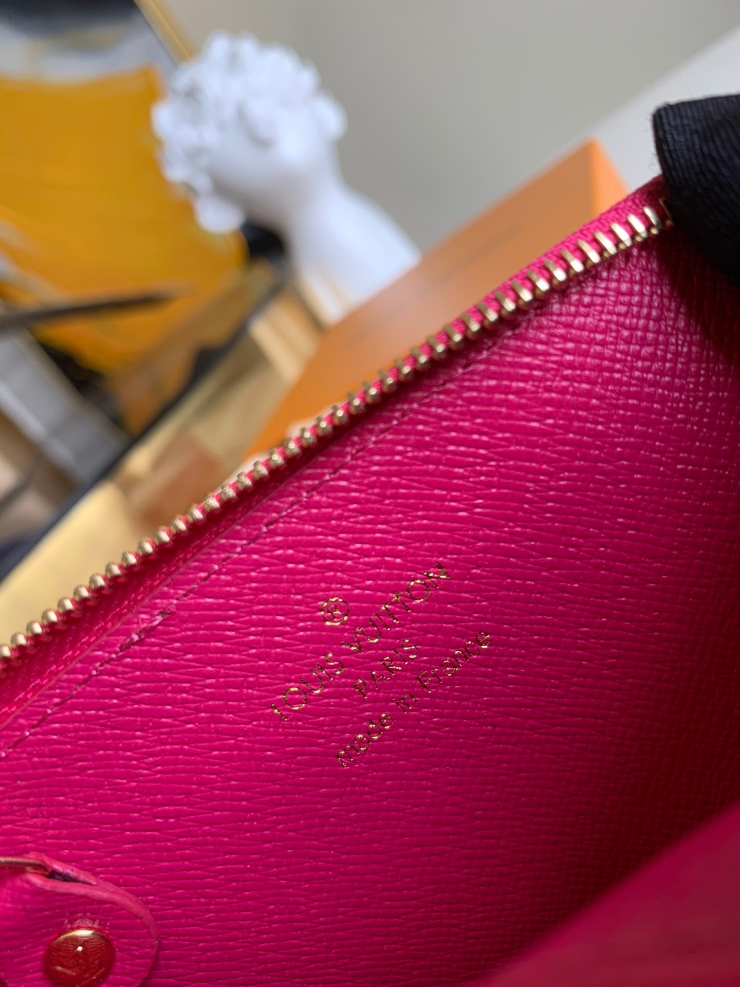 [TOP] Louis Vuitton LV LV Compact Key Wallet - Monogram