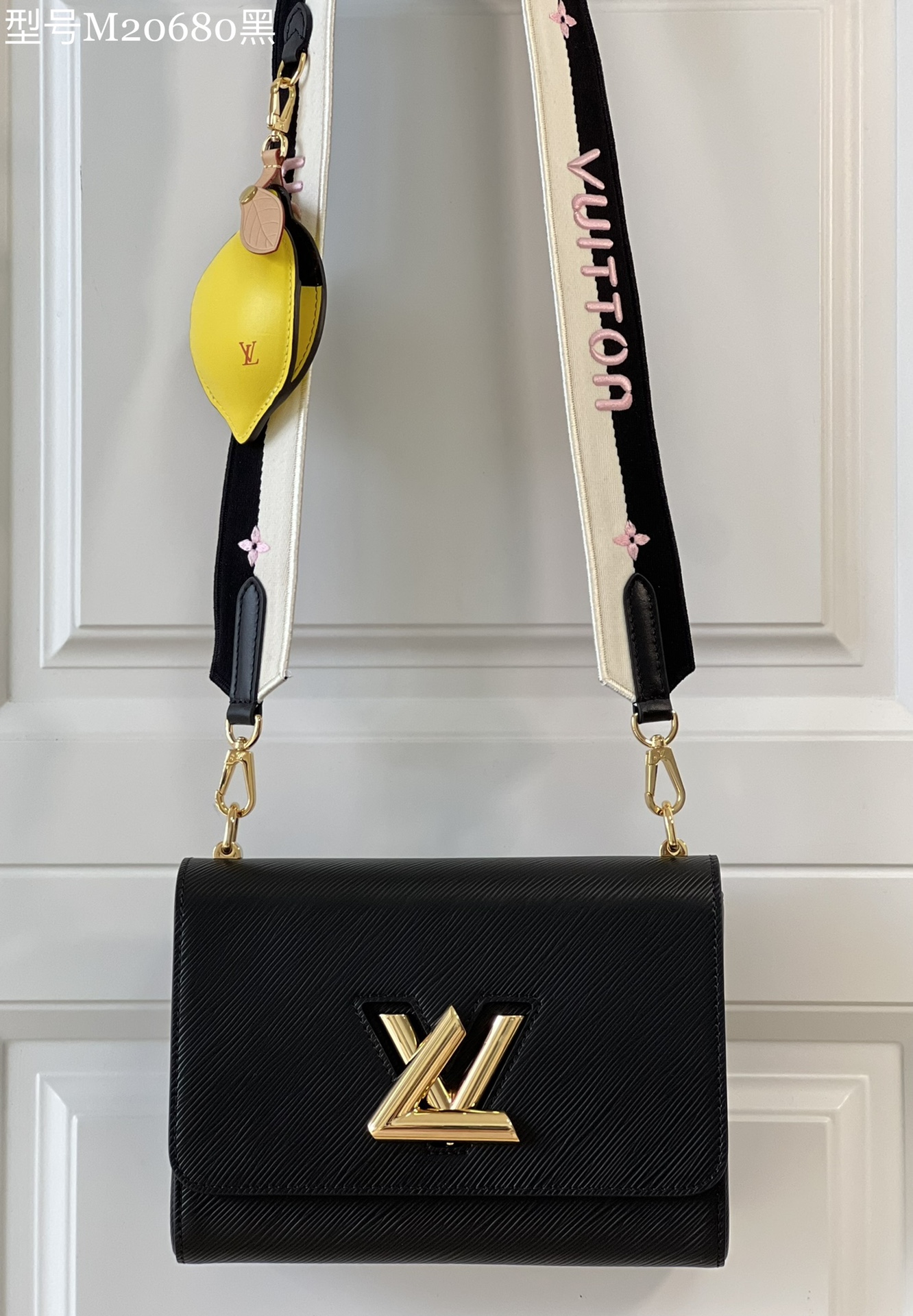 [TOP] Louis Vuitton LV Epi Twist Bag  23 x 17 x 9.5 cm- BLACK