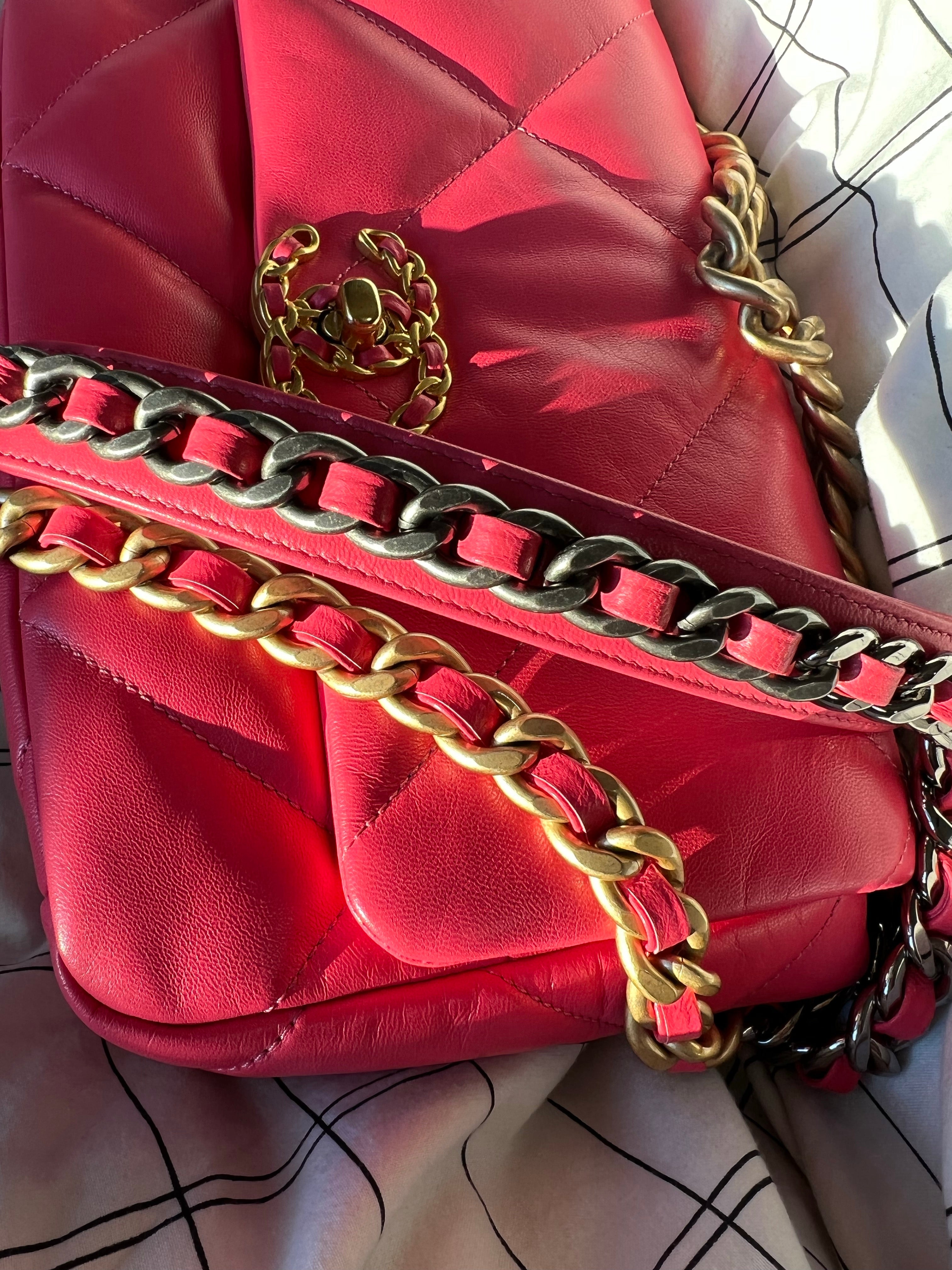 [TOP] CHANEL19 Bag Small 26cm - Hot Pink