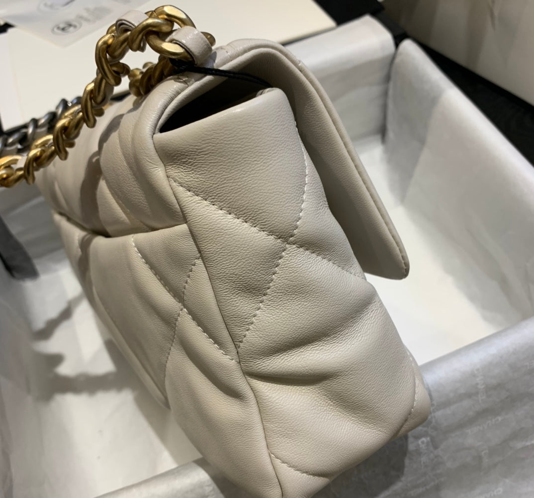 [TOP] CHANEL 19 Bag Small 26cm - White Grey