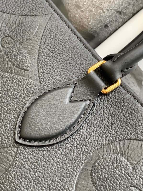 [TOP] Louis Vuitton LV  On The Go Empreinte GM 41x34x19cm - Black