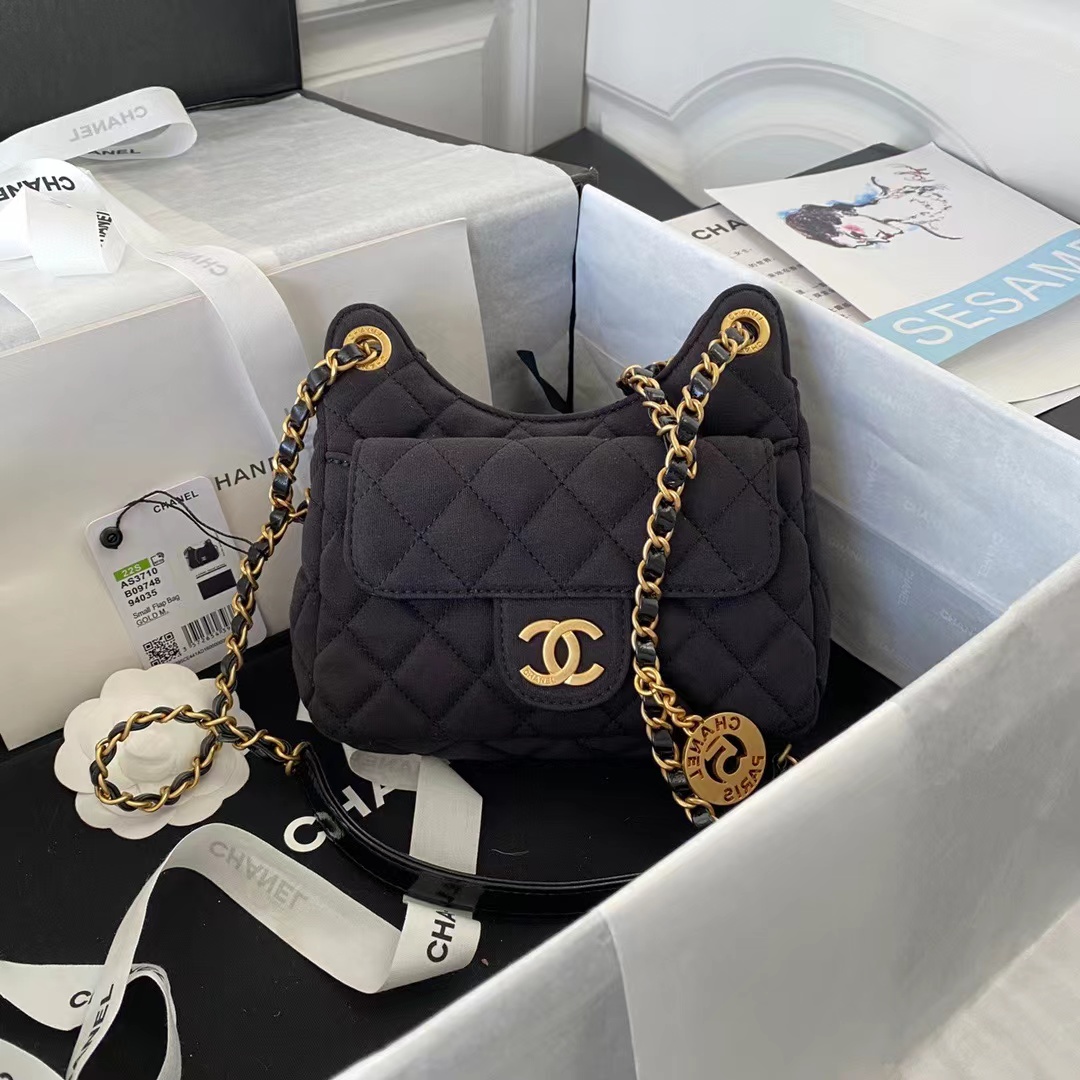 [TOP] CHANEL Hobo Handbag Tweeds & Fabrics-17x19x6cm-GHW-4 colours