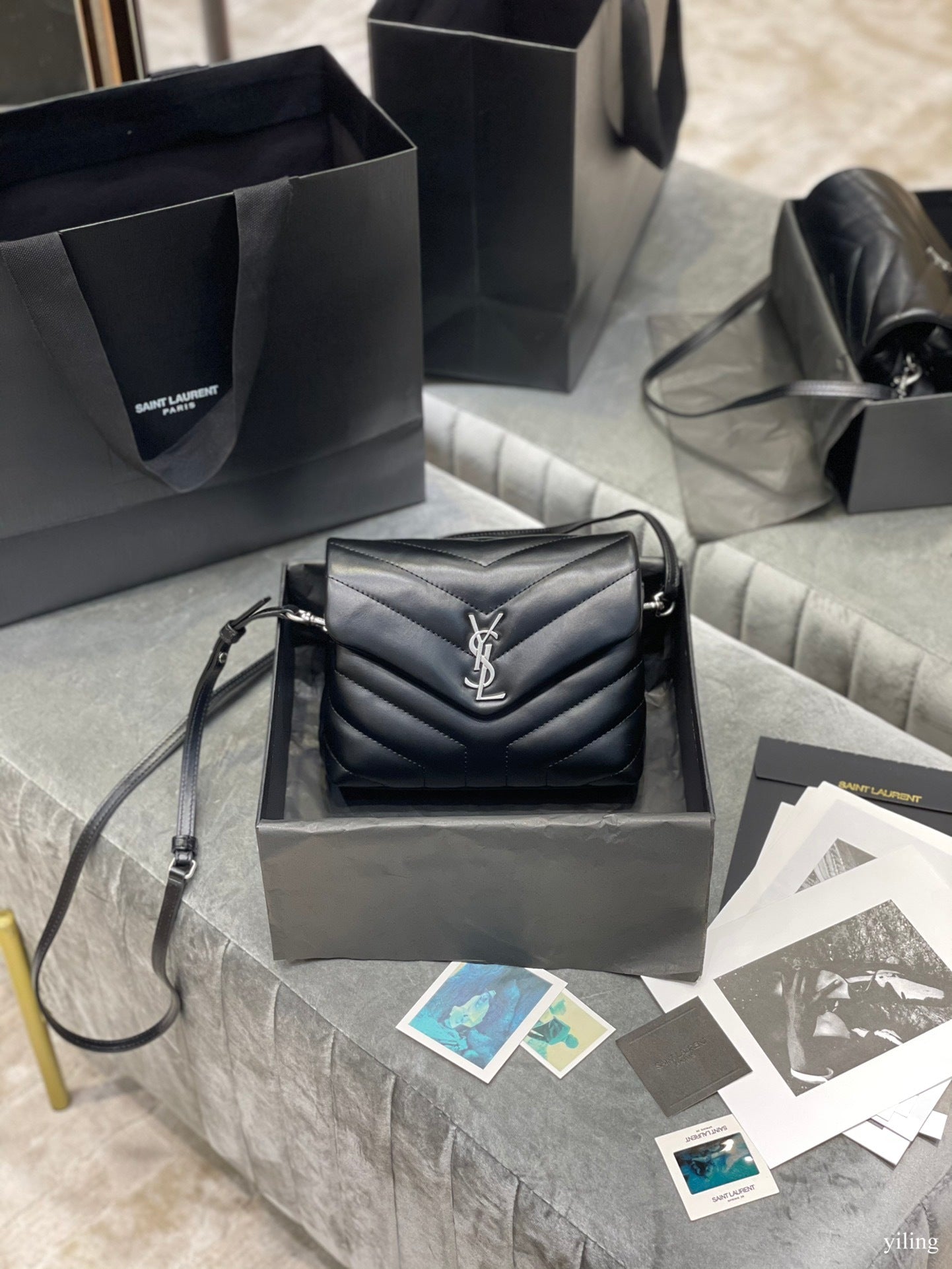 [TOP] Yves Saint Laurent YSL Loulou Toy Bag 20cm - Black w SHW