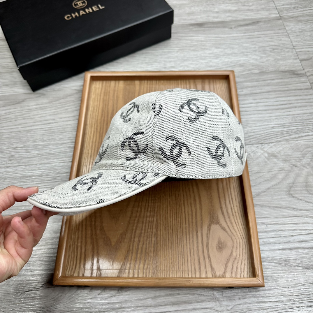 [TOP] CHANEL Baseball Cap - Gray