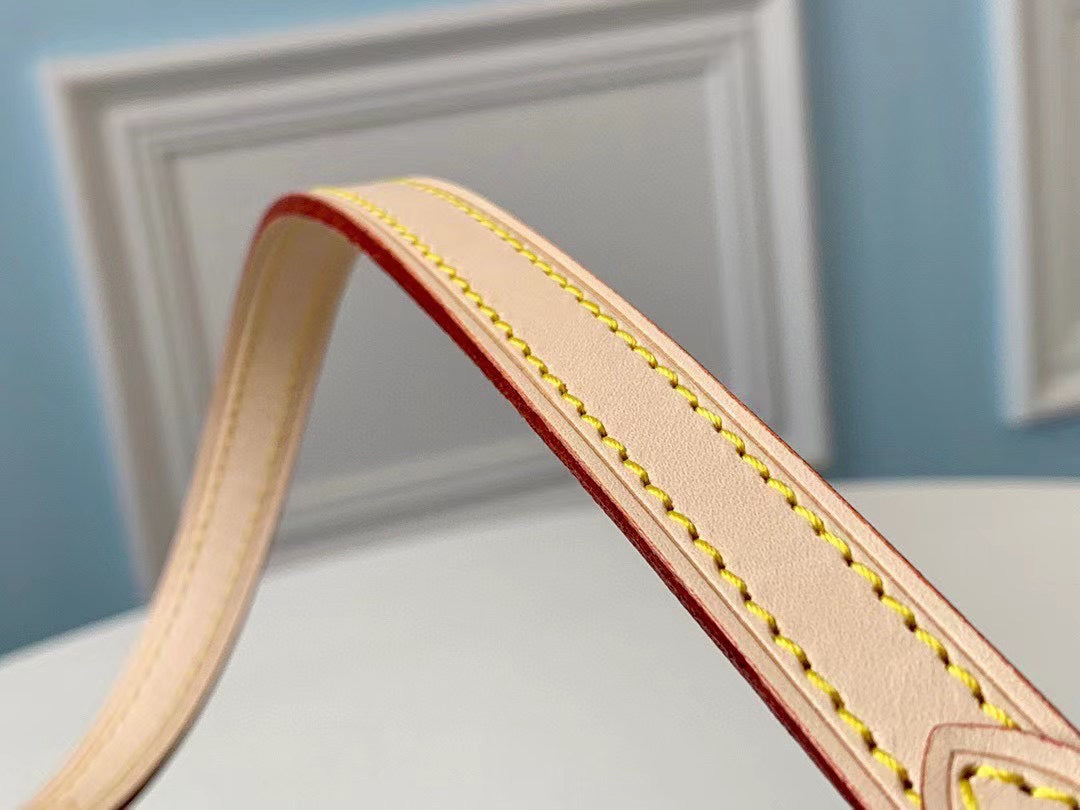 [TOP] Louis Vuitton LV  Pleaty Mini Denim Bag 18 x 26 x 4.5cm - Blue