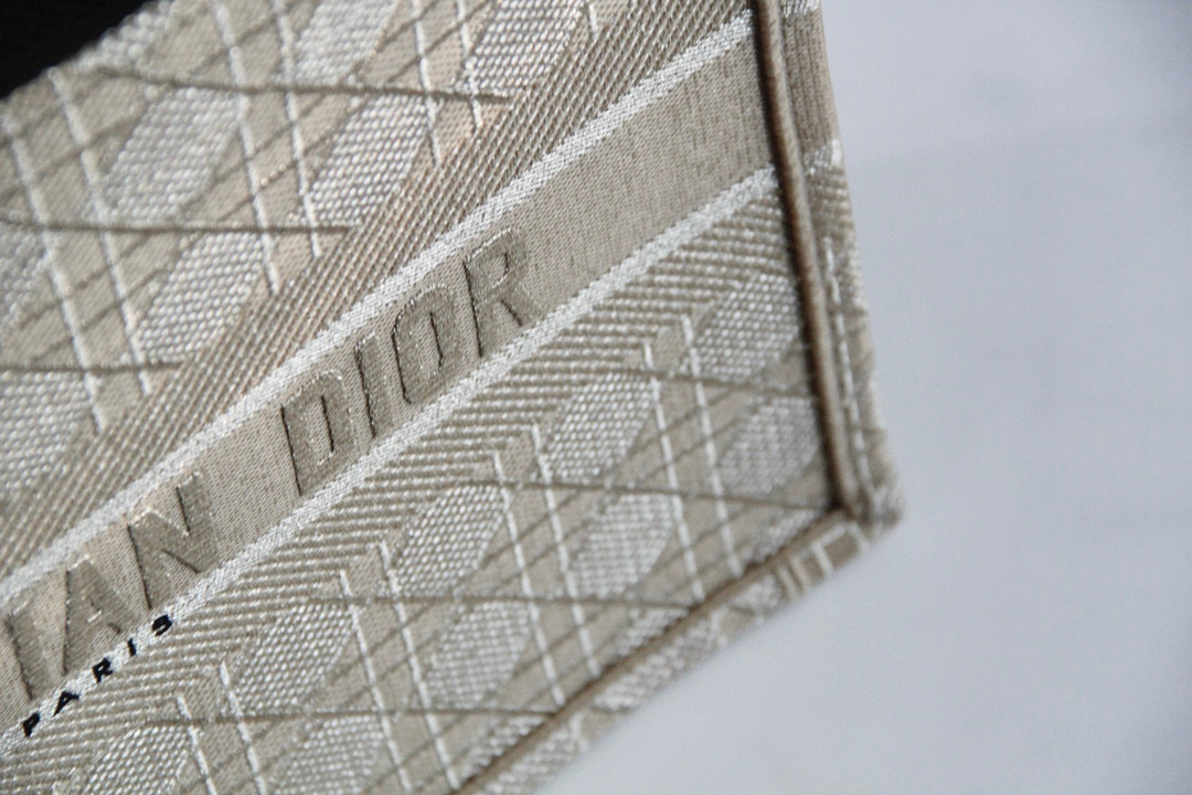 [TOP] Christian Dior Book Tote Bag Medium  36.5x28x17.5cm - Beige/Ivory